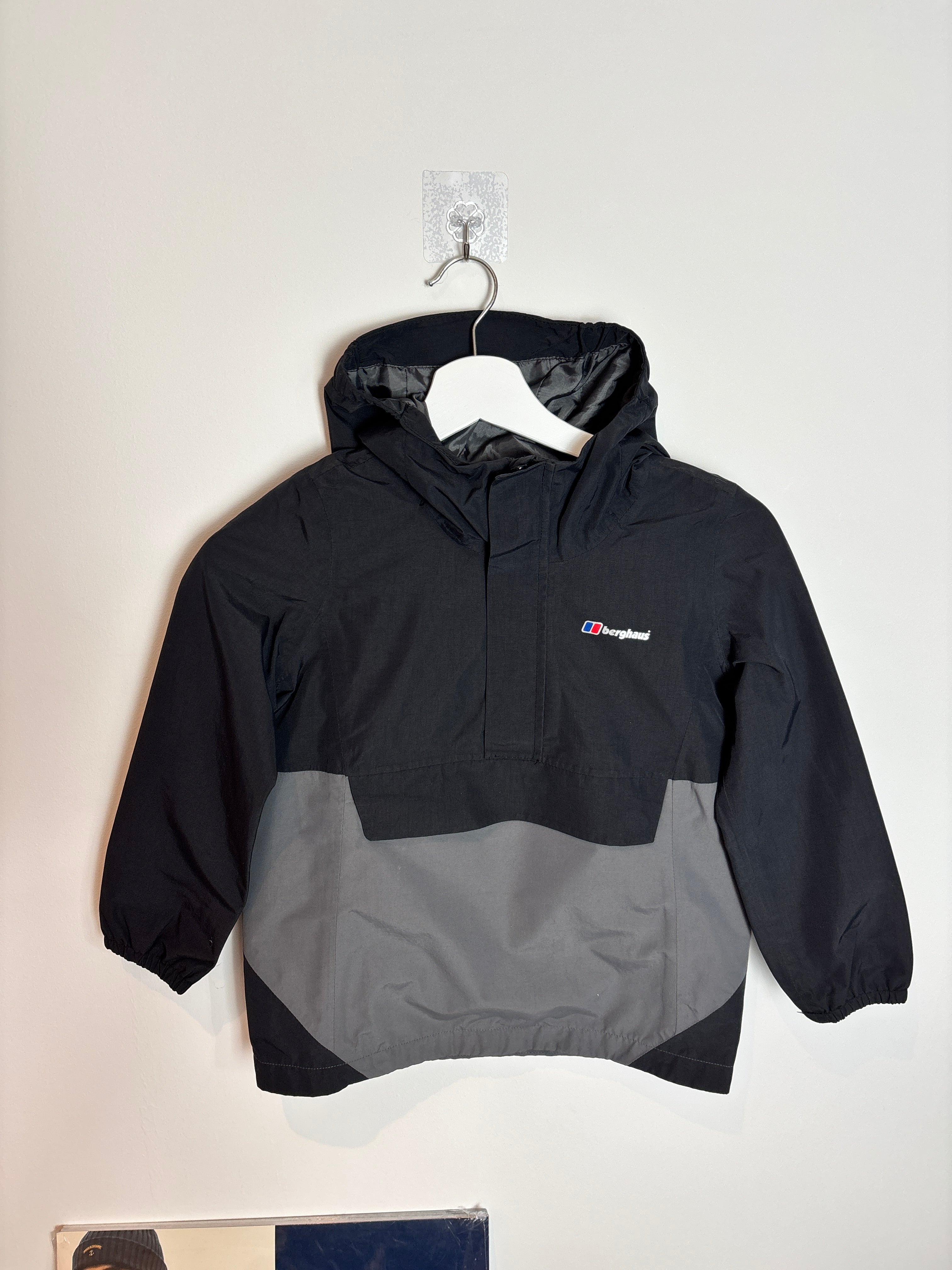 BERG POP OVER JACKET BLACK