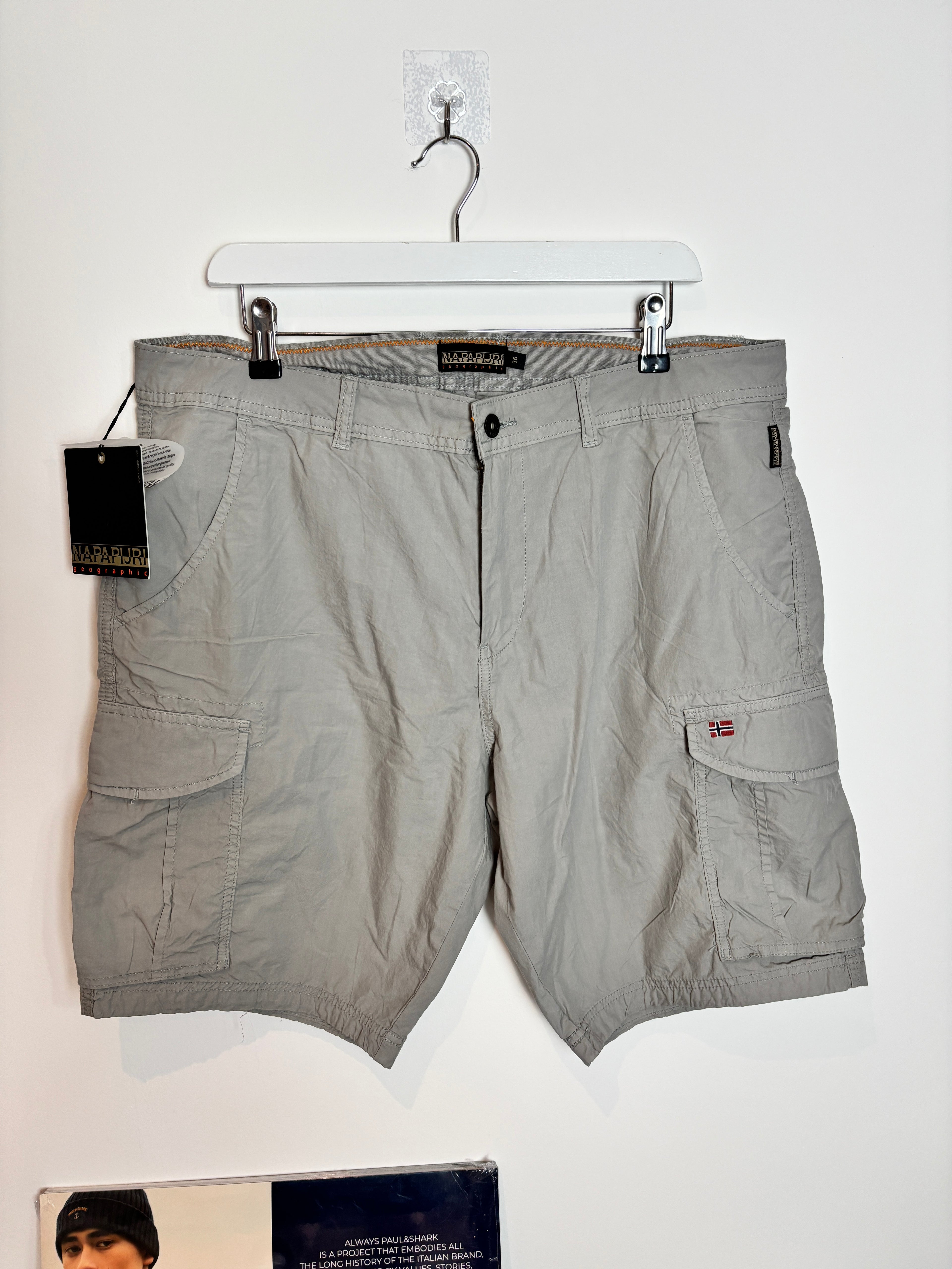 NAPPA CARGO SHORTS GREY