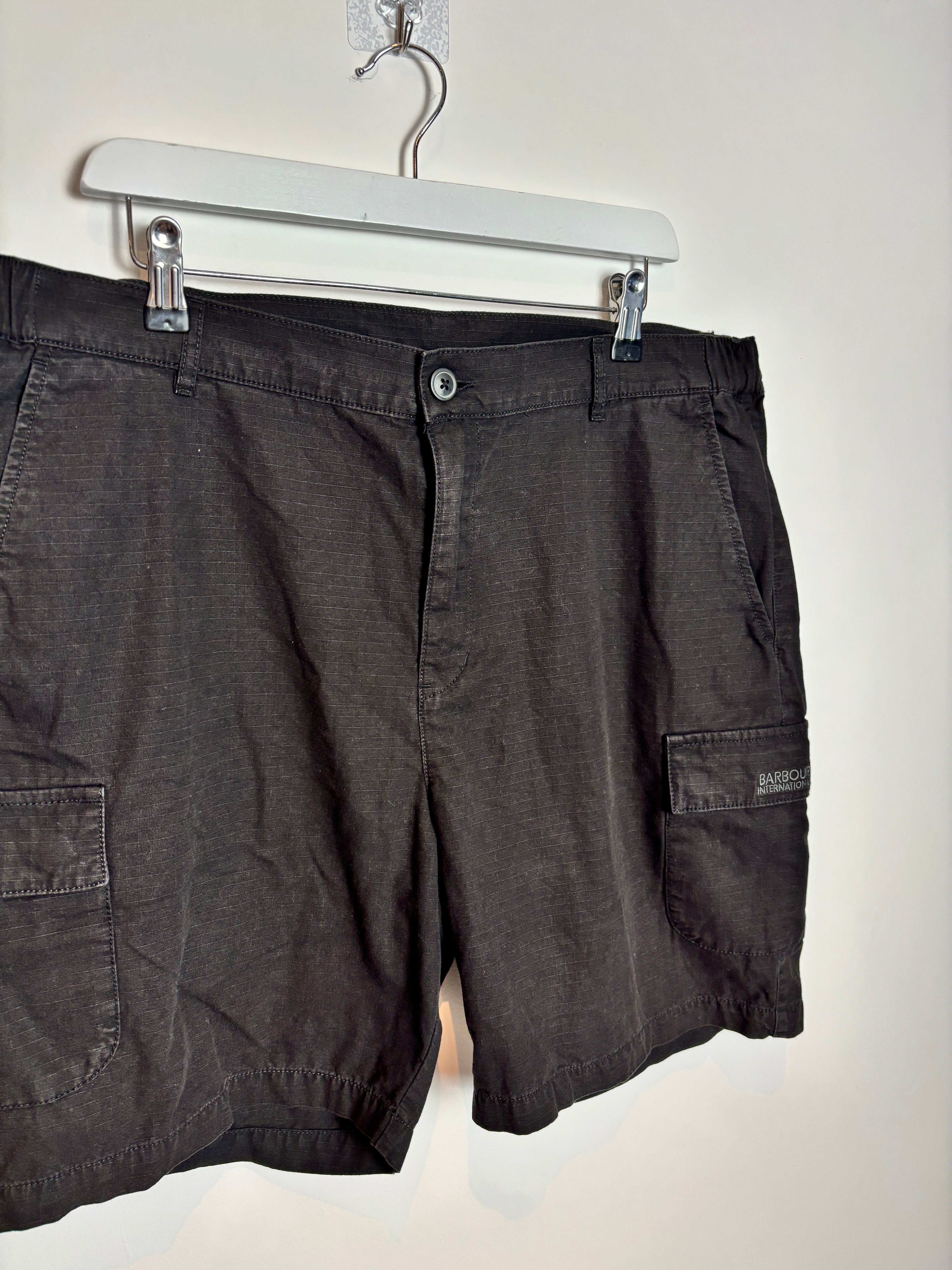 BARBOUR RIP STOP CARGO SHORTS BLACK