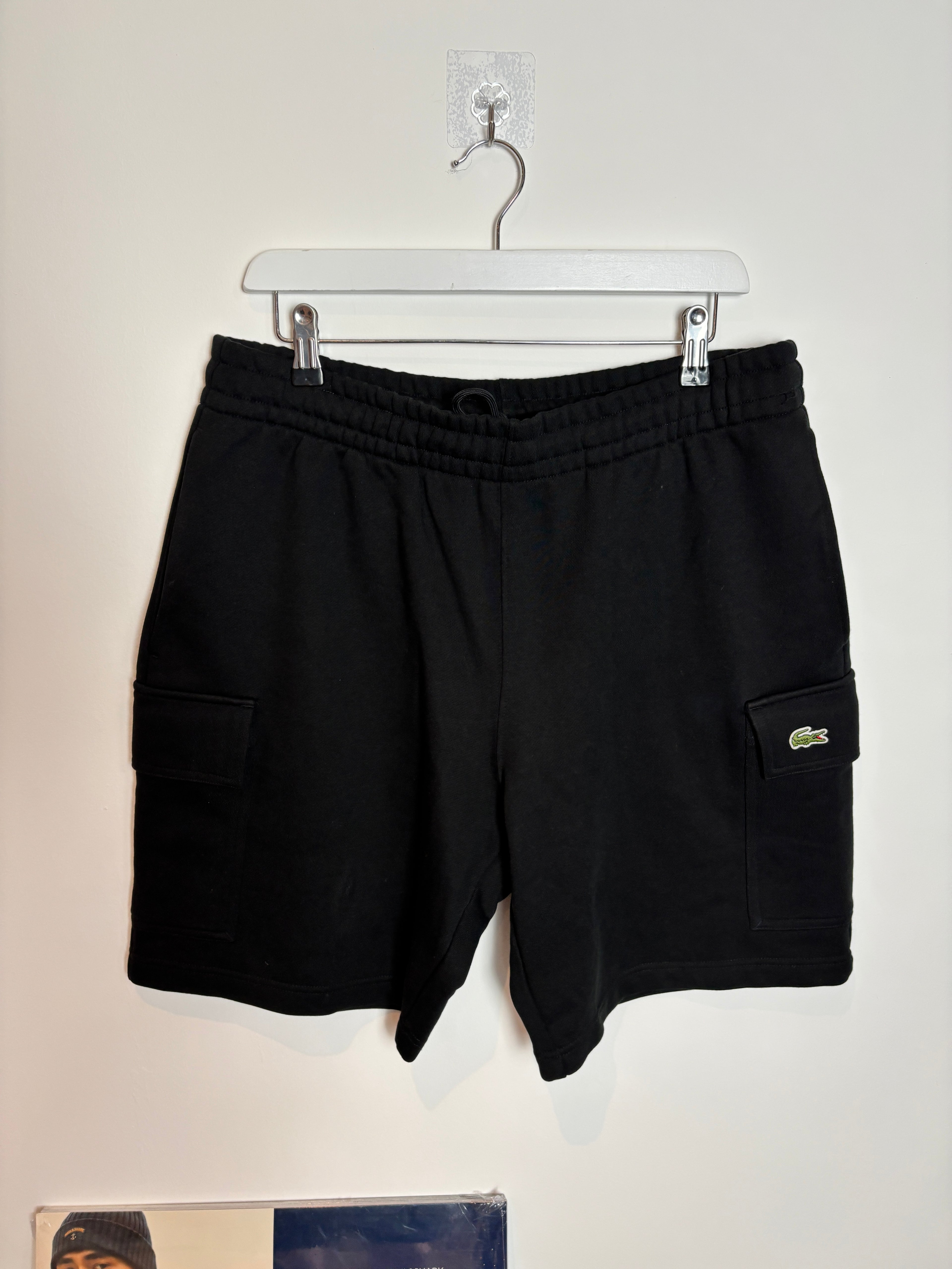 LA CROC CARGO JOGGER SHORTS BLACK