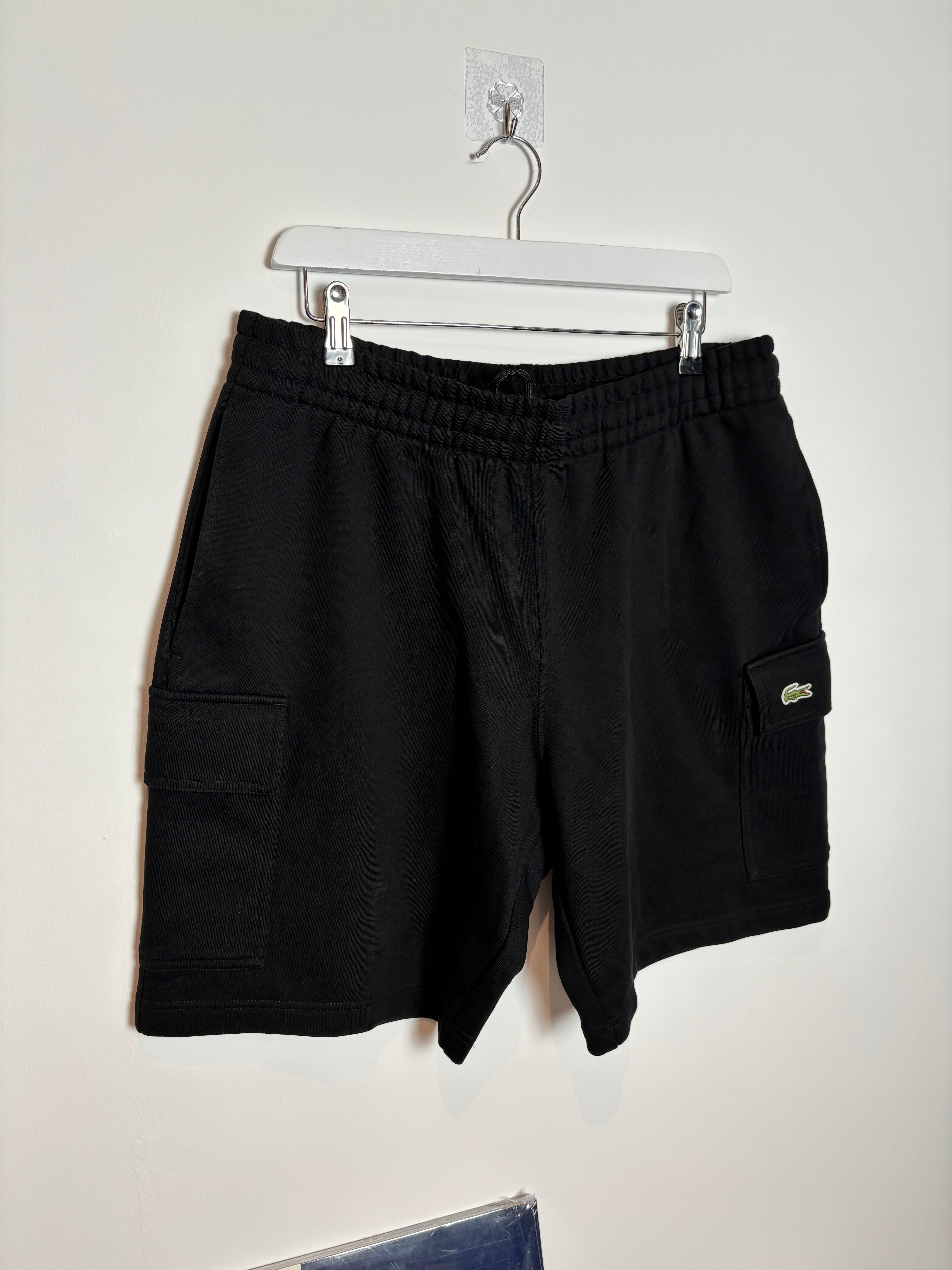 LA CROC CARGO JOGGER SHORTS BLACK