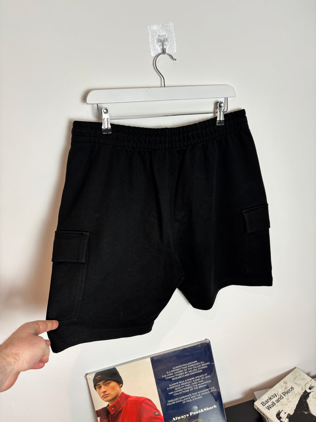LA CROC CARGO JOGGER SHORTS BLACK