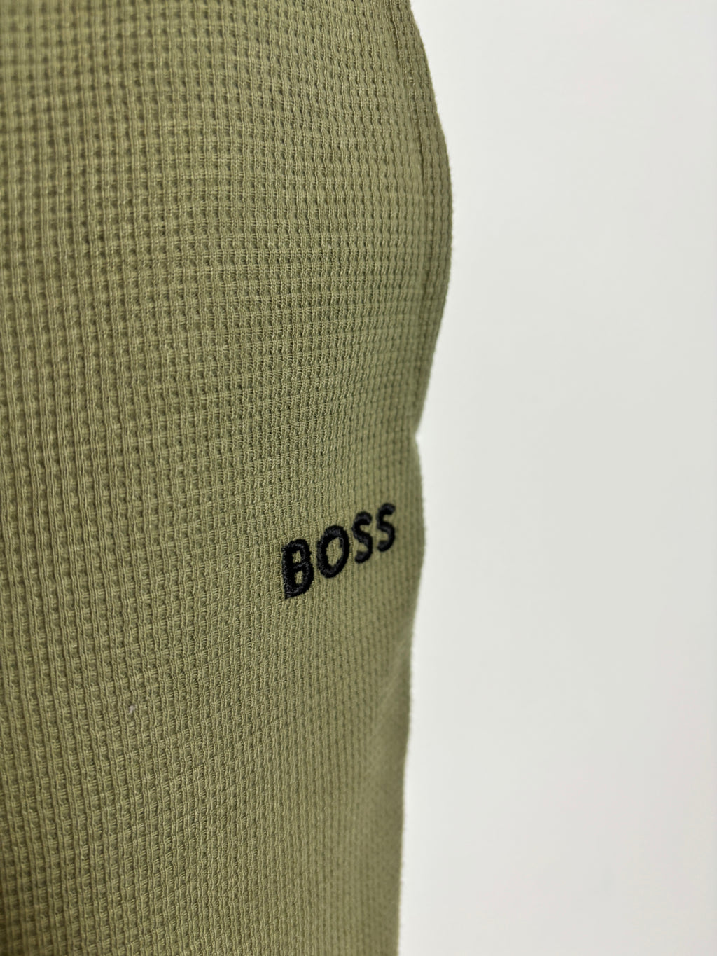 BOSS CASUAL JOGGER SHORTS KHAKI
