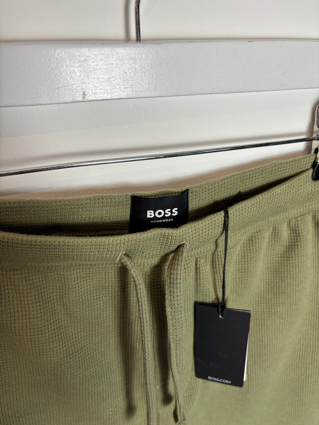 BOSS CASUAL JOGGER SHORTS KHAKI