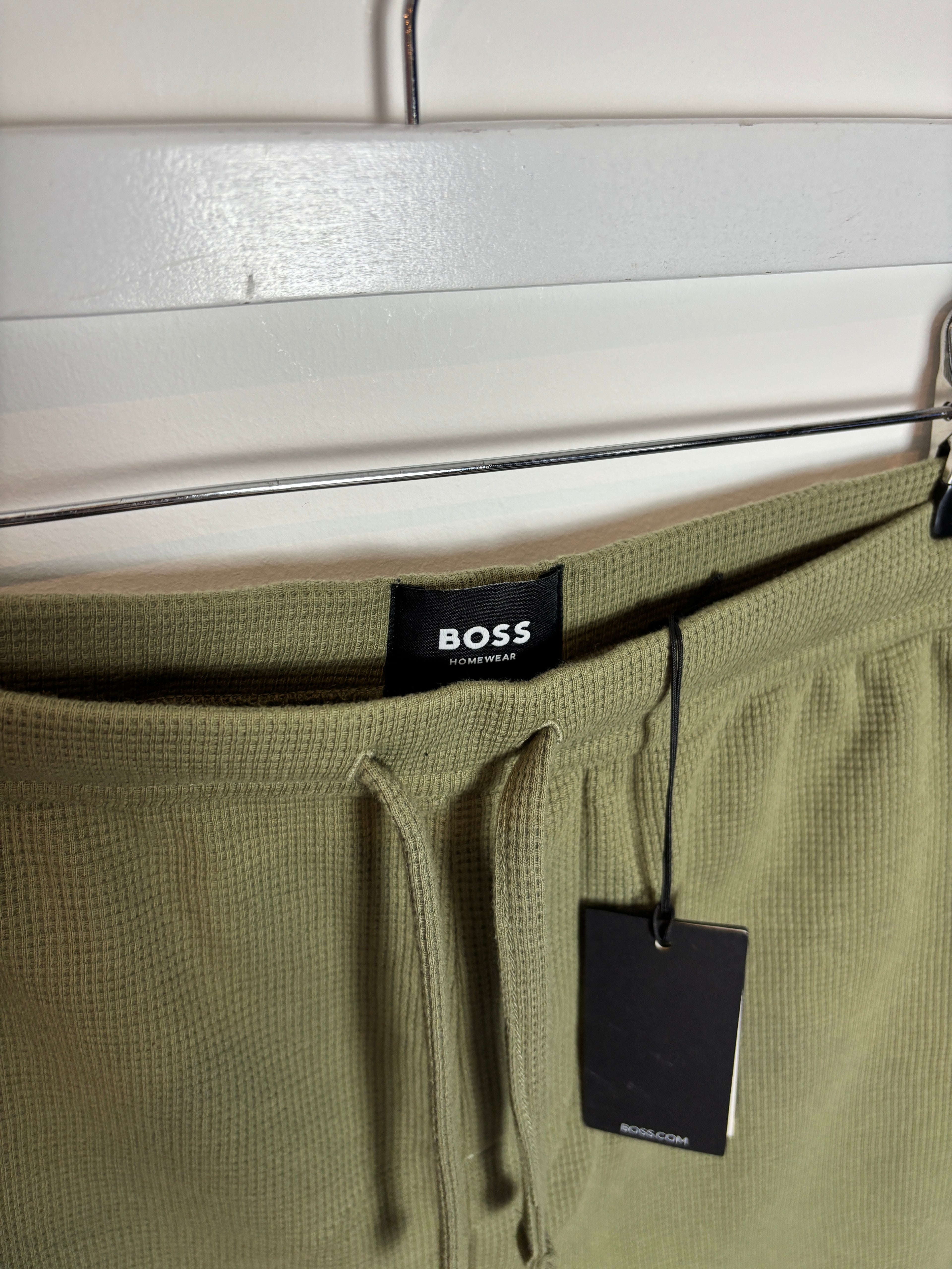 BOSS CASUAL JOGGER SHORTS KHAKI
