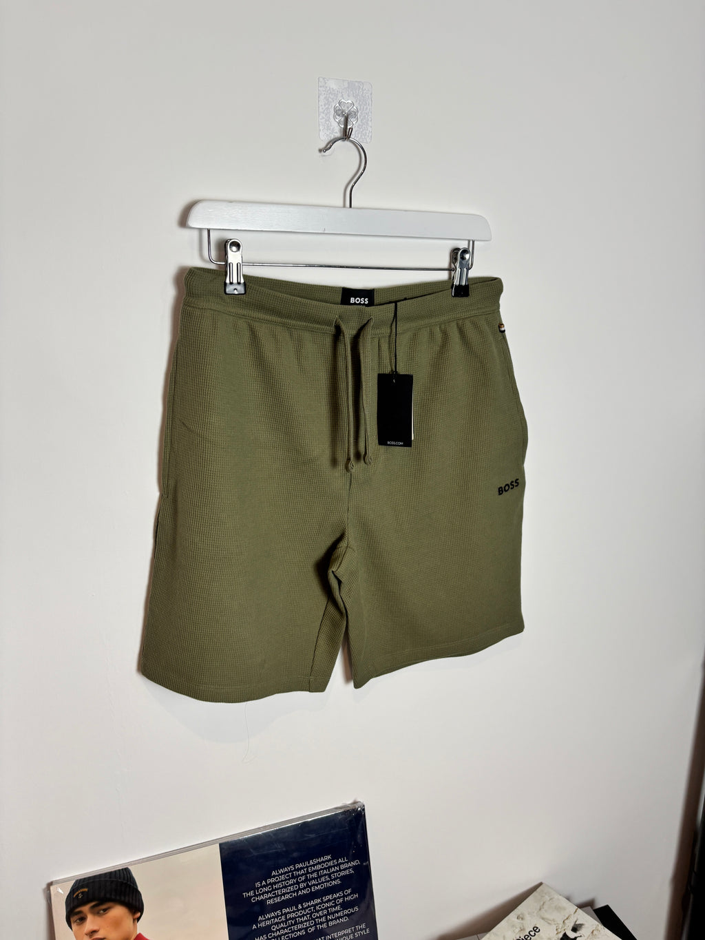 BOSS CASUAL JOGGER SHORTS KHAKI