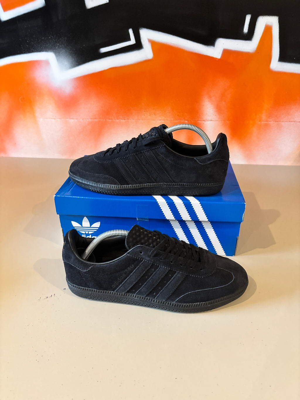 ADI AS 240 SIZE? BLACK