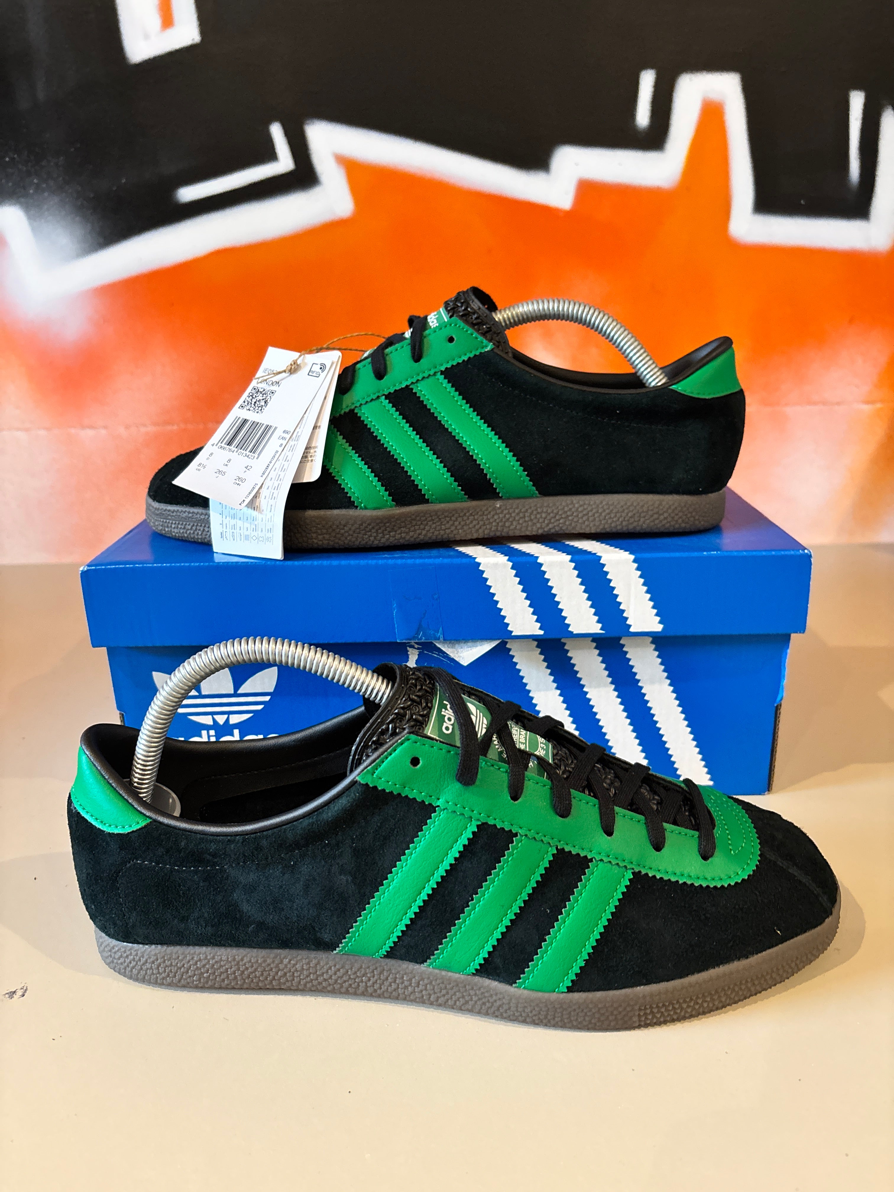 ADI LONDON BLACK GREEN