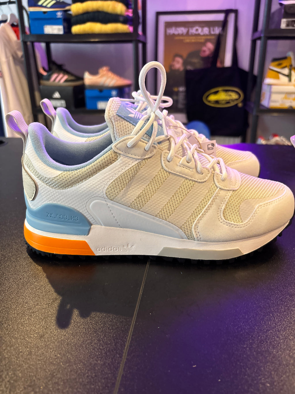 ZX 700 HD CLOUD WHITE