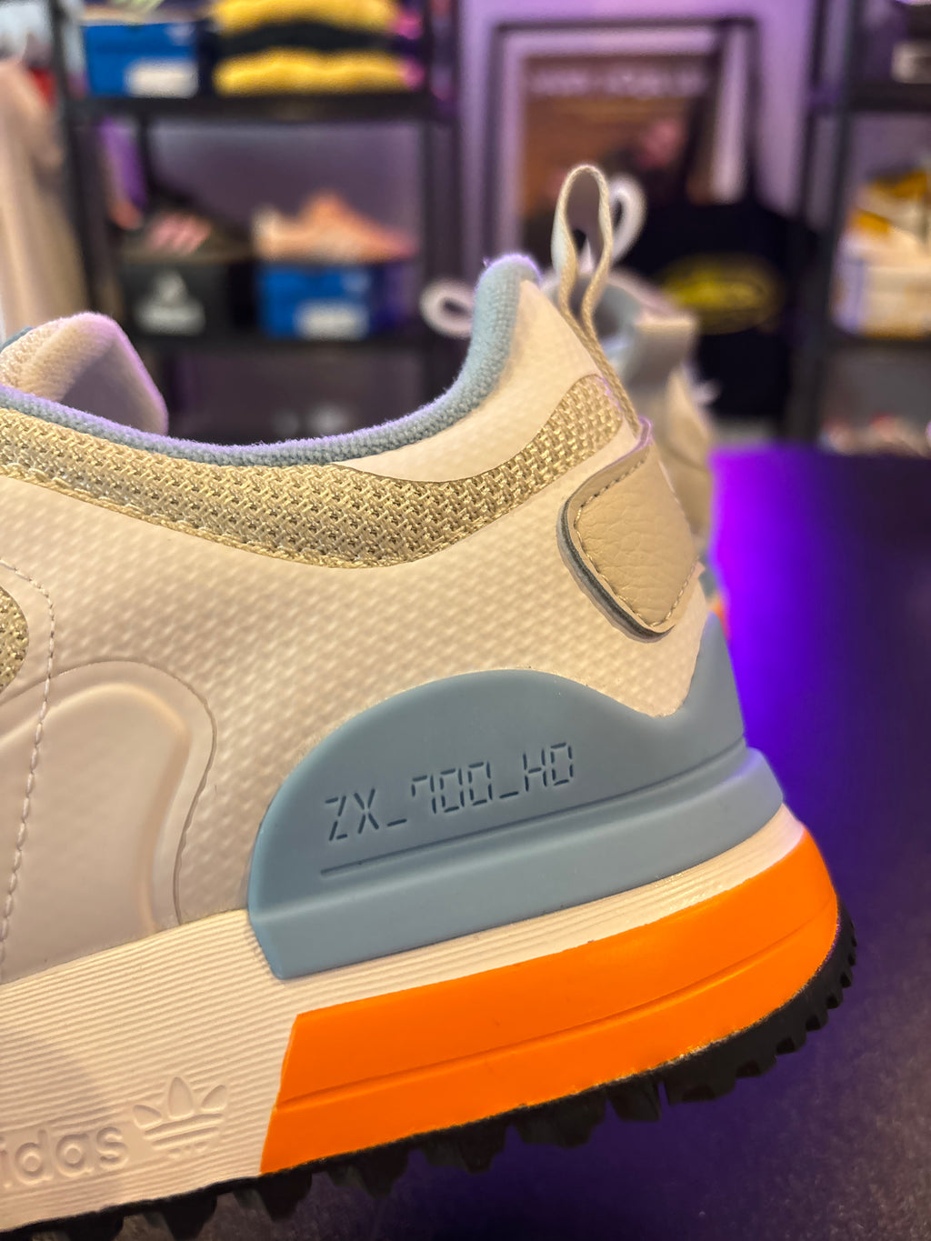 ZX 700 HD CLOUD WHITE
