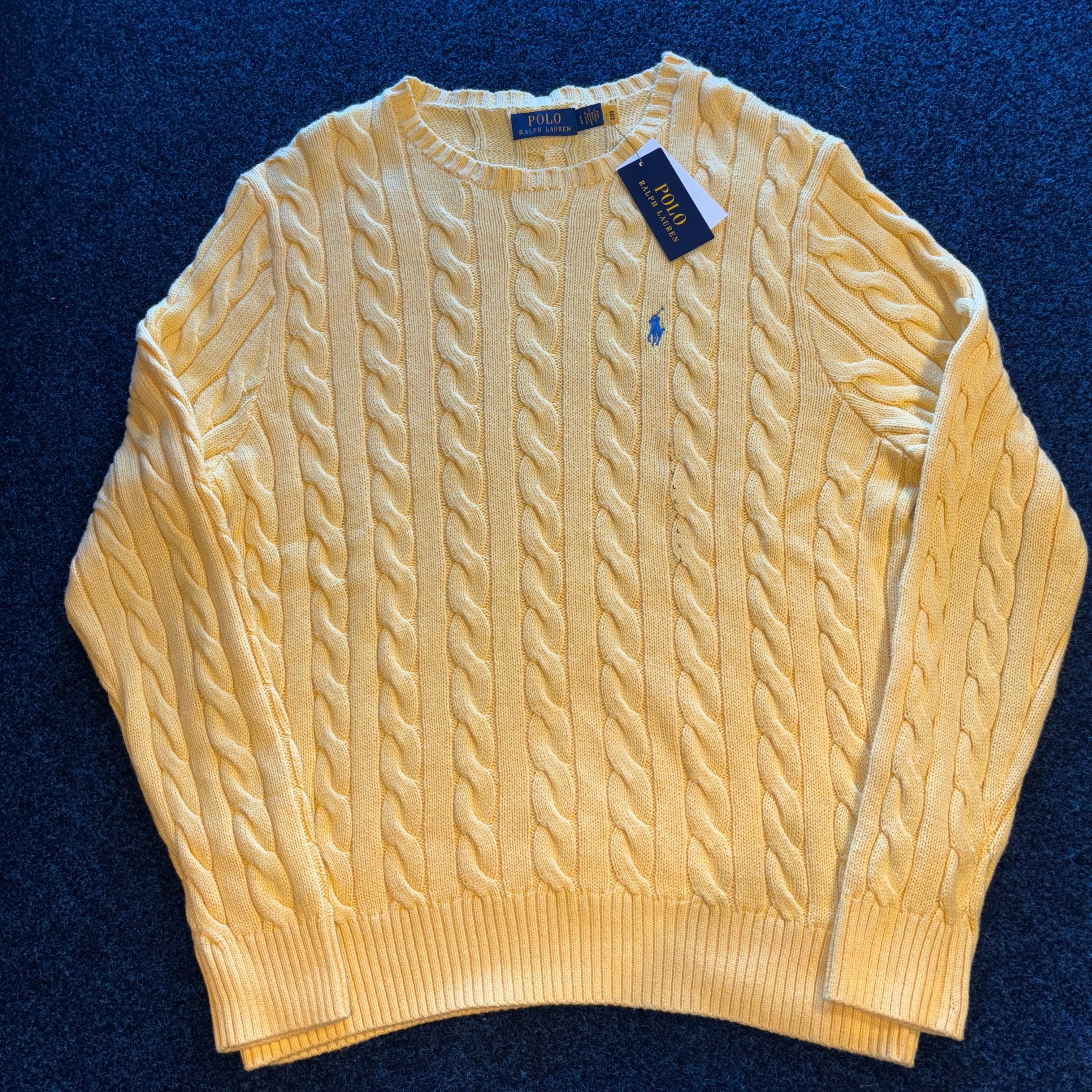 CHUNKY CABLE KNIT YELLOW