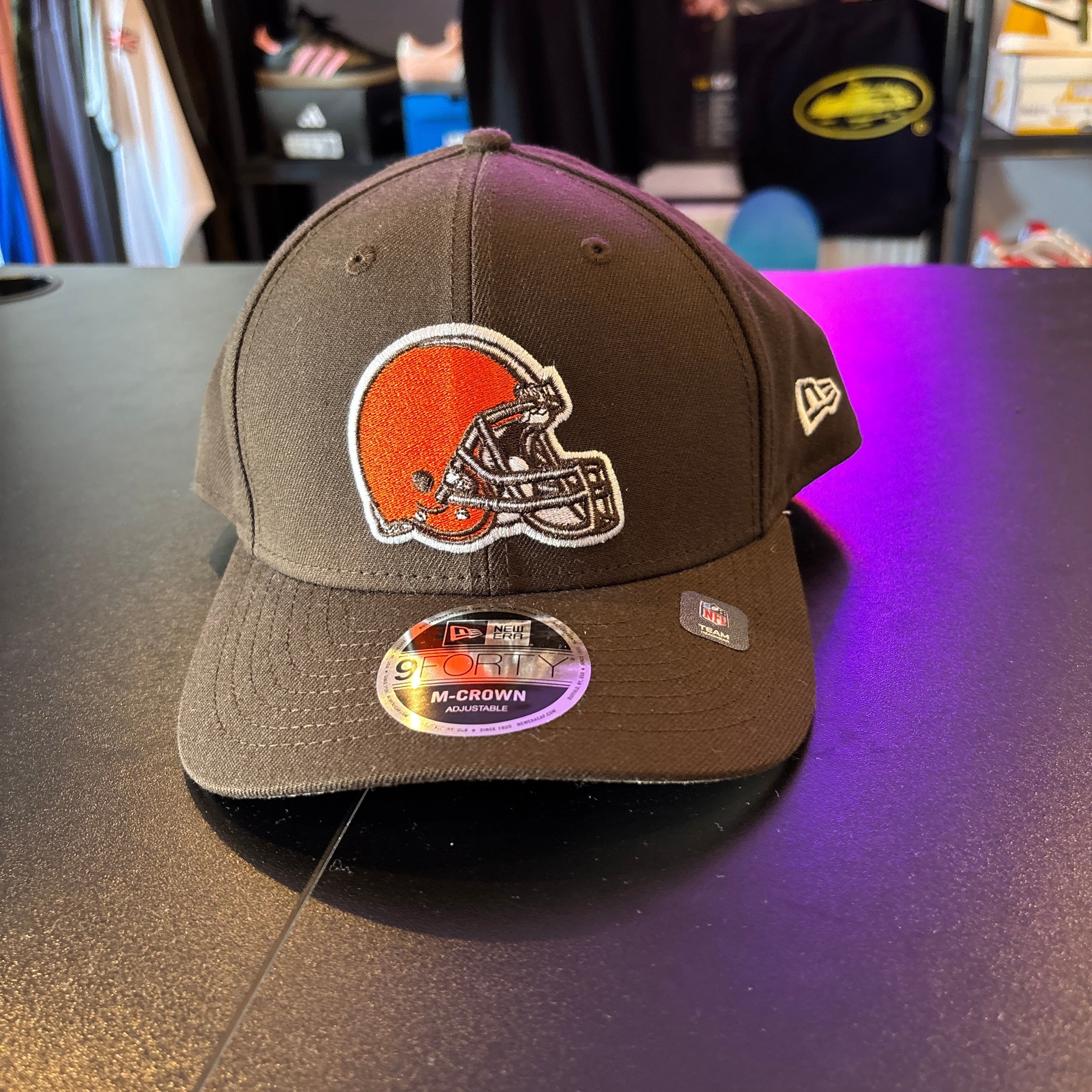 CLEVELAND BROWNS SNAP BACK BROWN