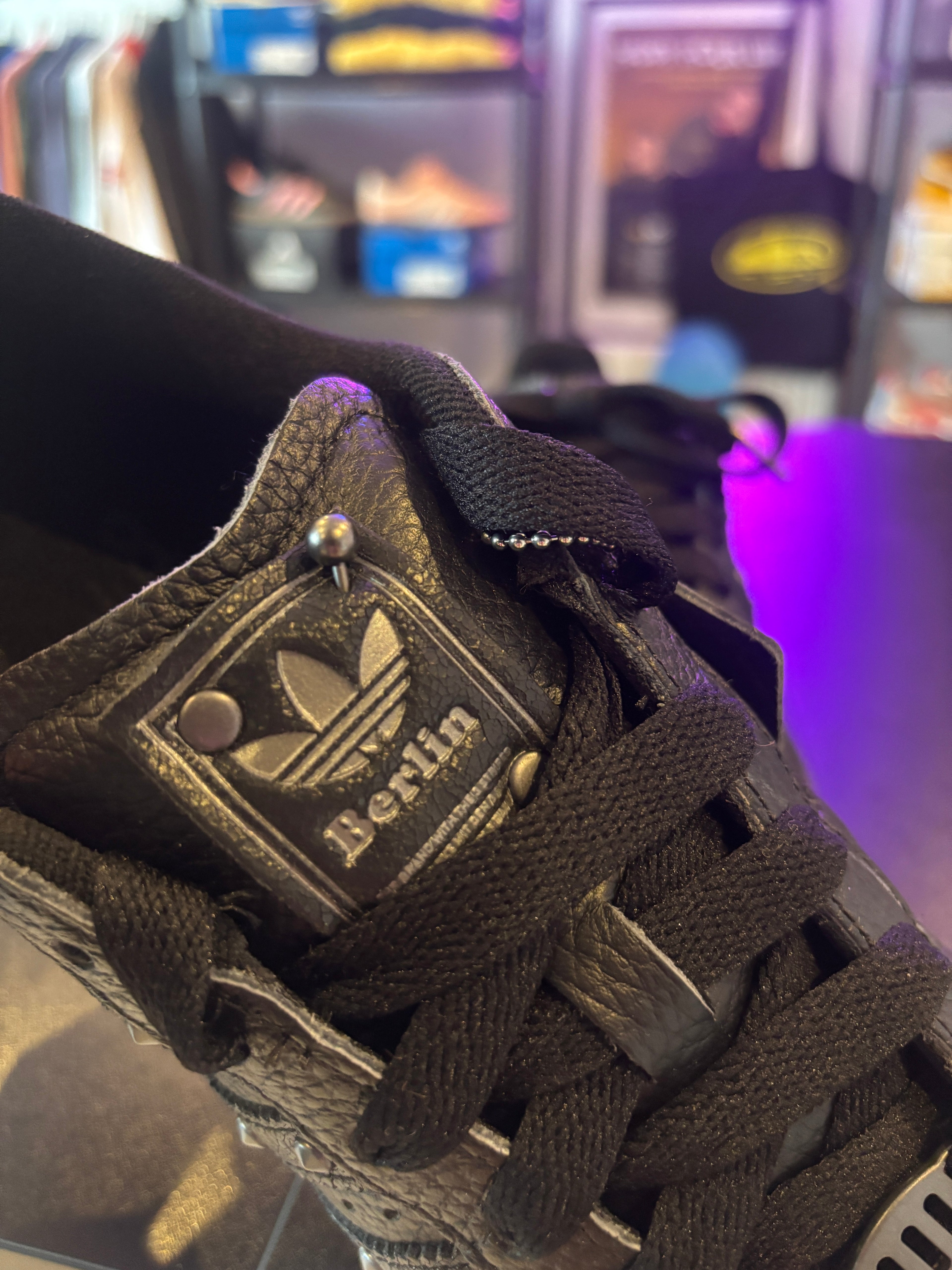 BERLIN SHELL TOE BLACK