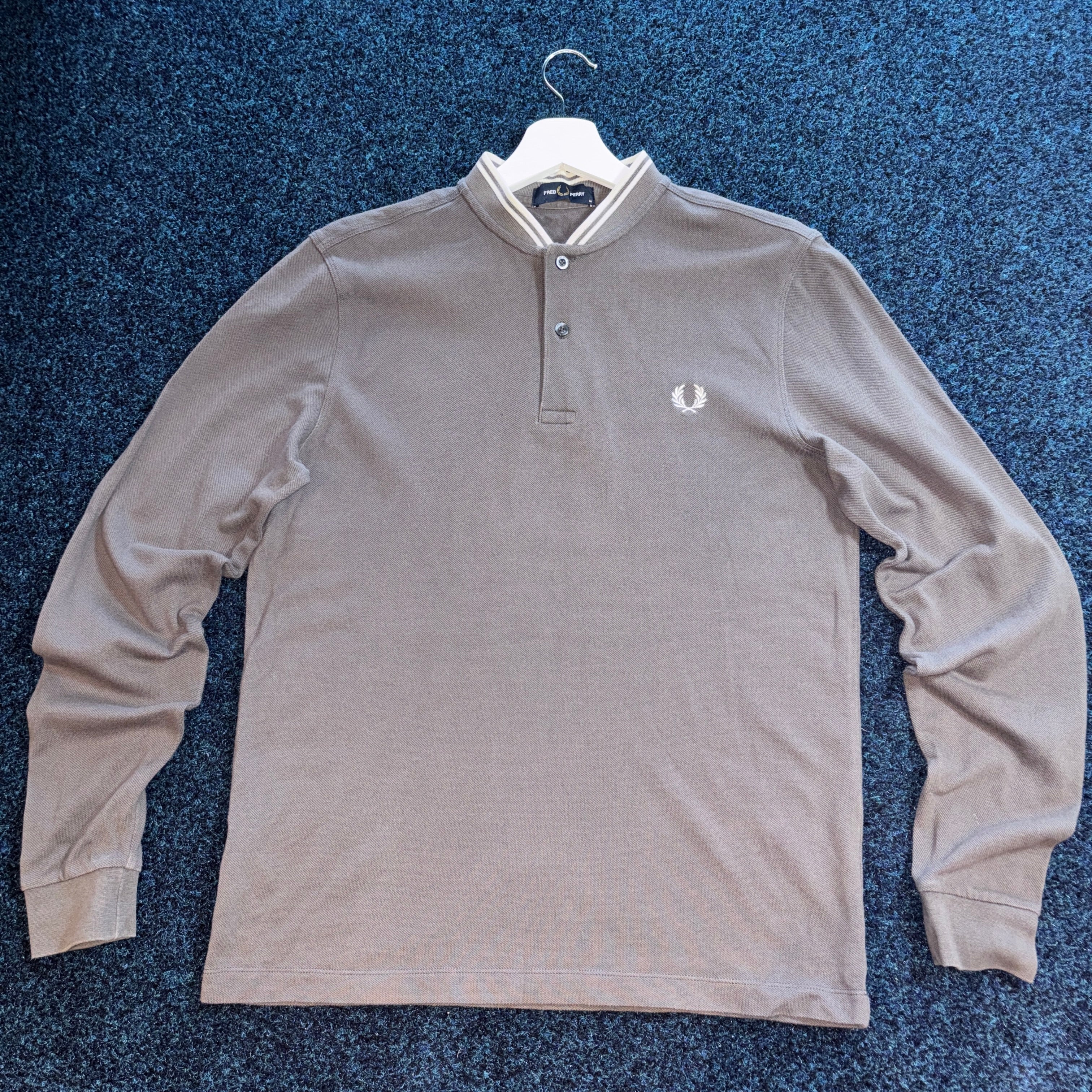 LONG SLEEVE FRED TAUPE GREY
