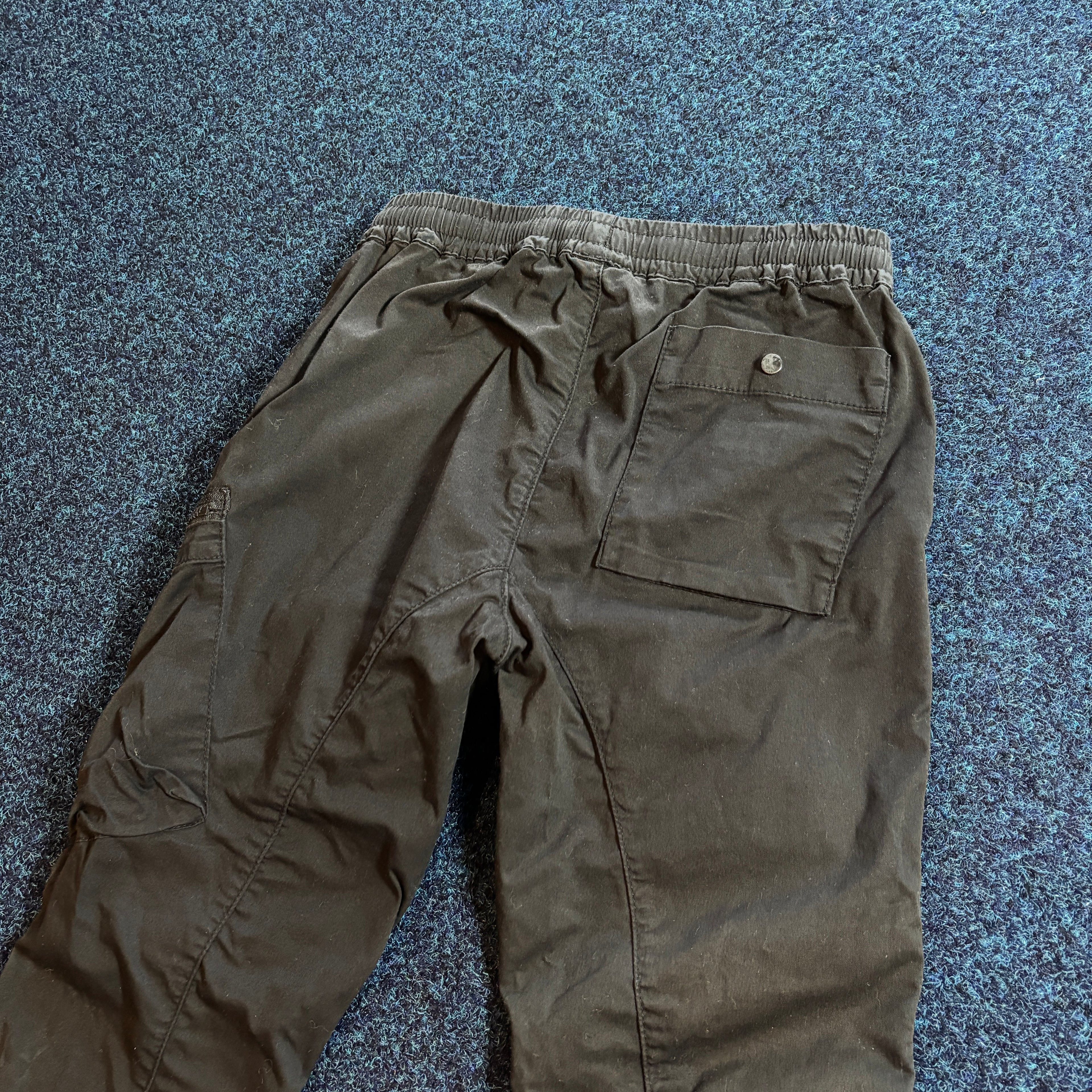 LEG LENS CARGOS BLACK