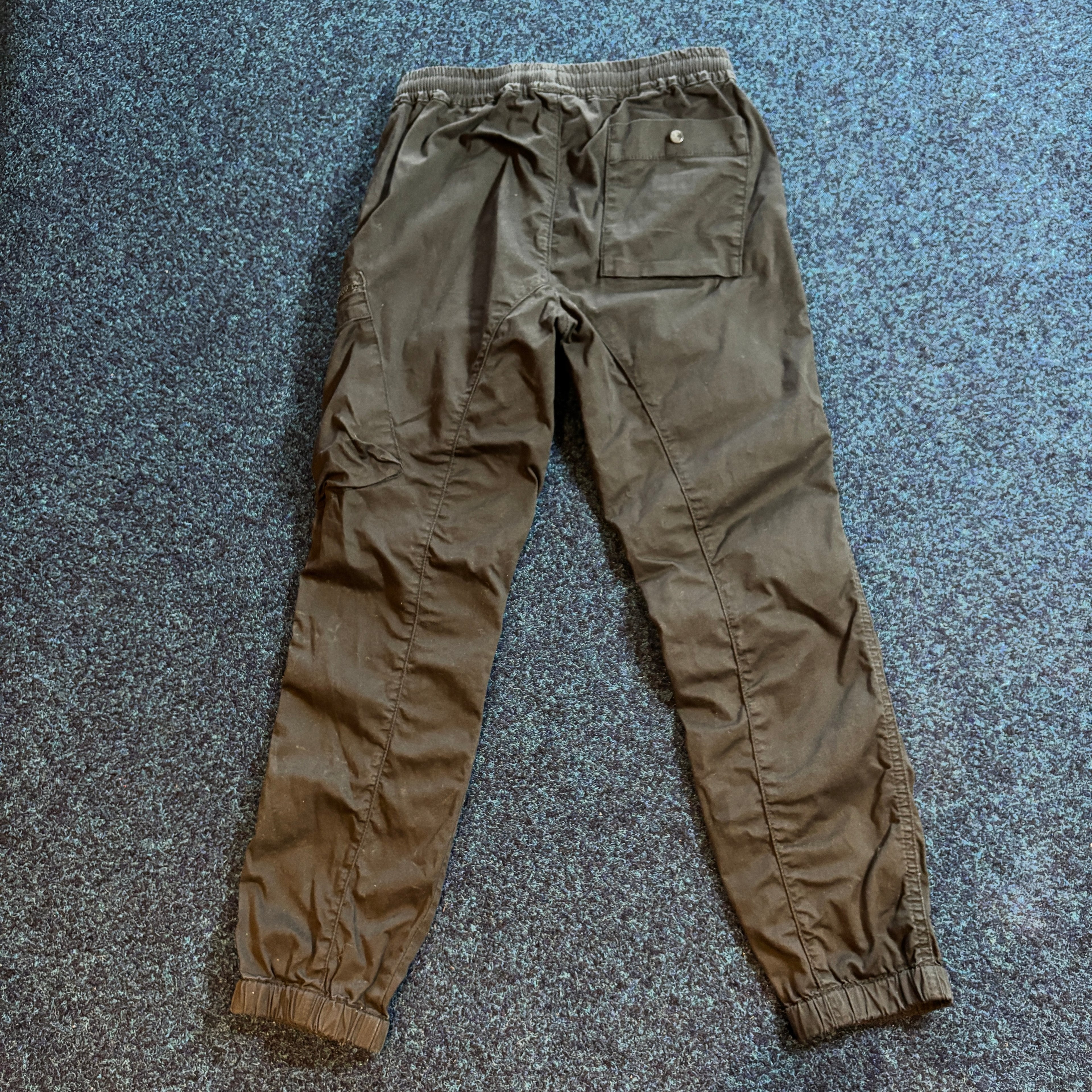 LEG LENS CARGOS BLACK