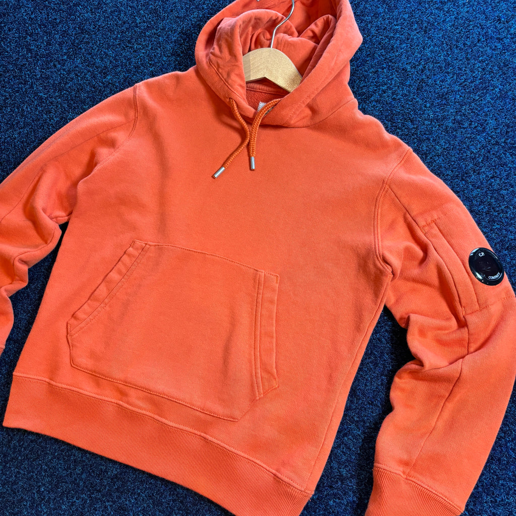 ARM LENS HOODIE ORANGE
