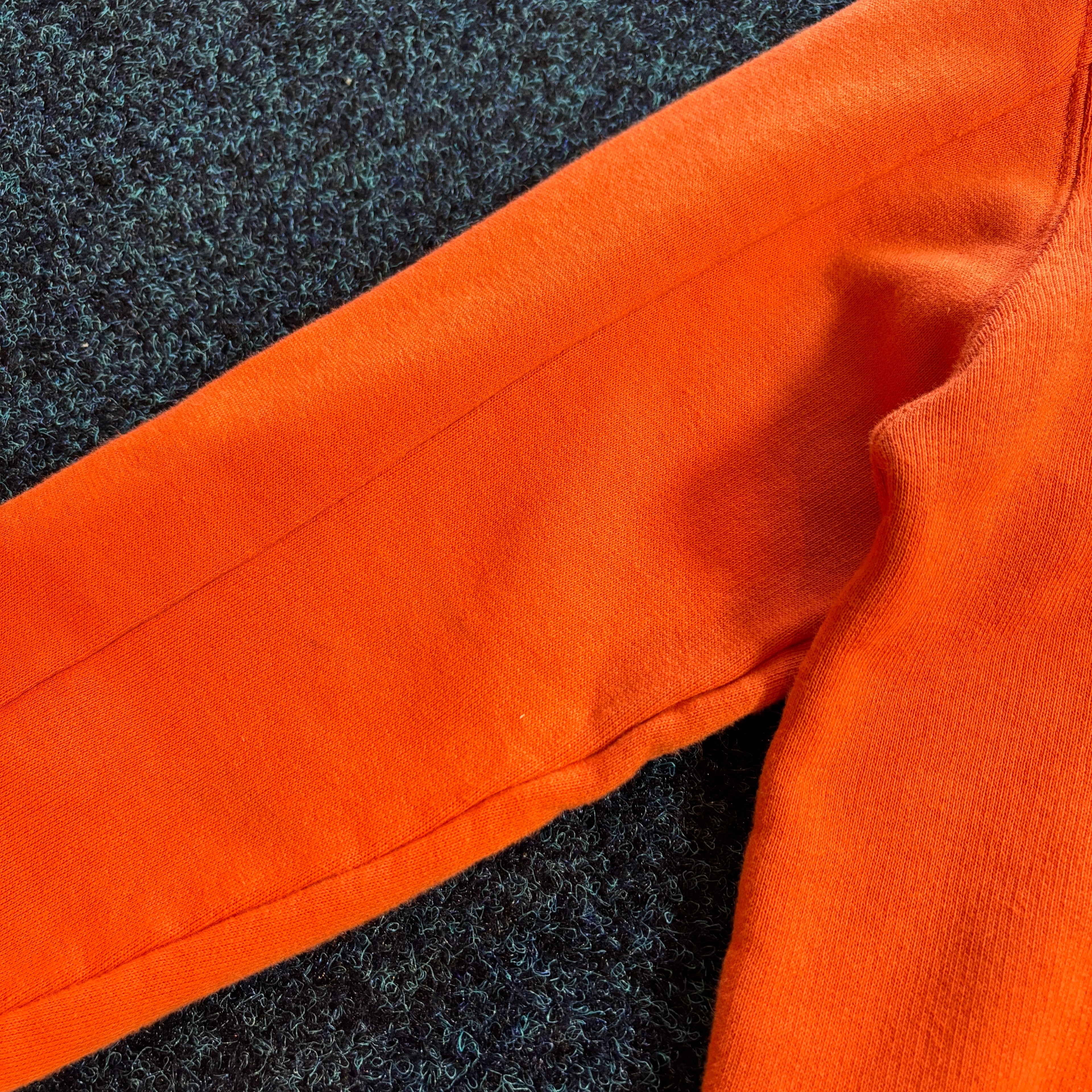 ARM LENS HOODIE ORANGE
