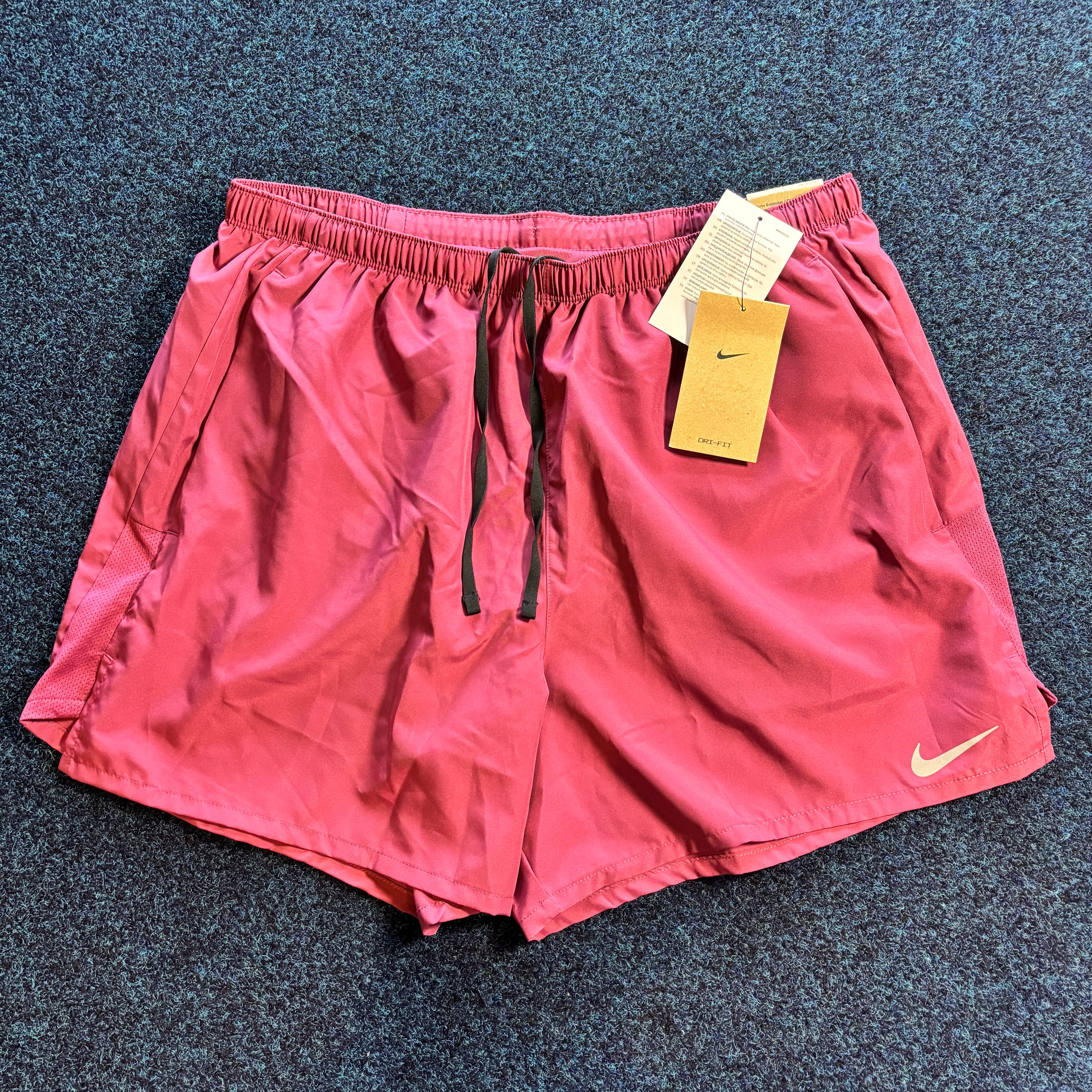 STRIDE DRI FIT 5" WINE