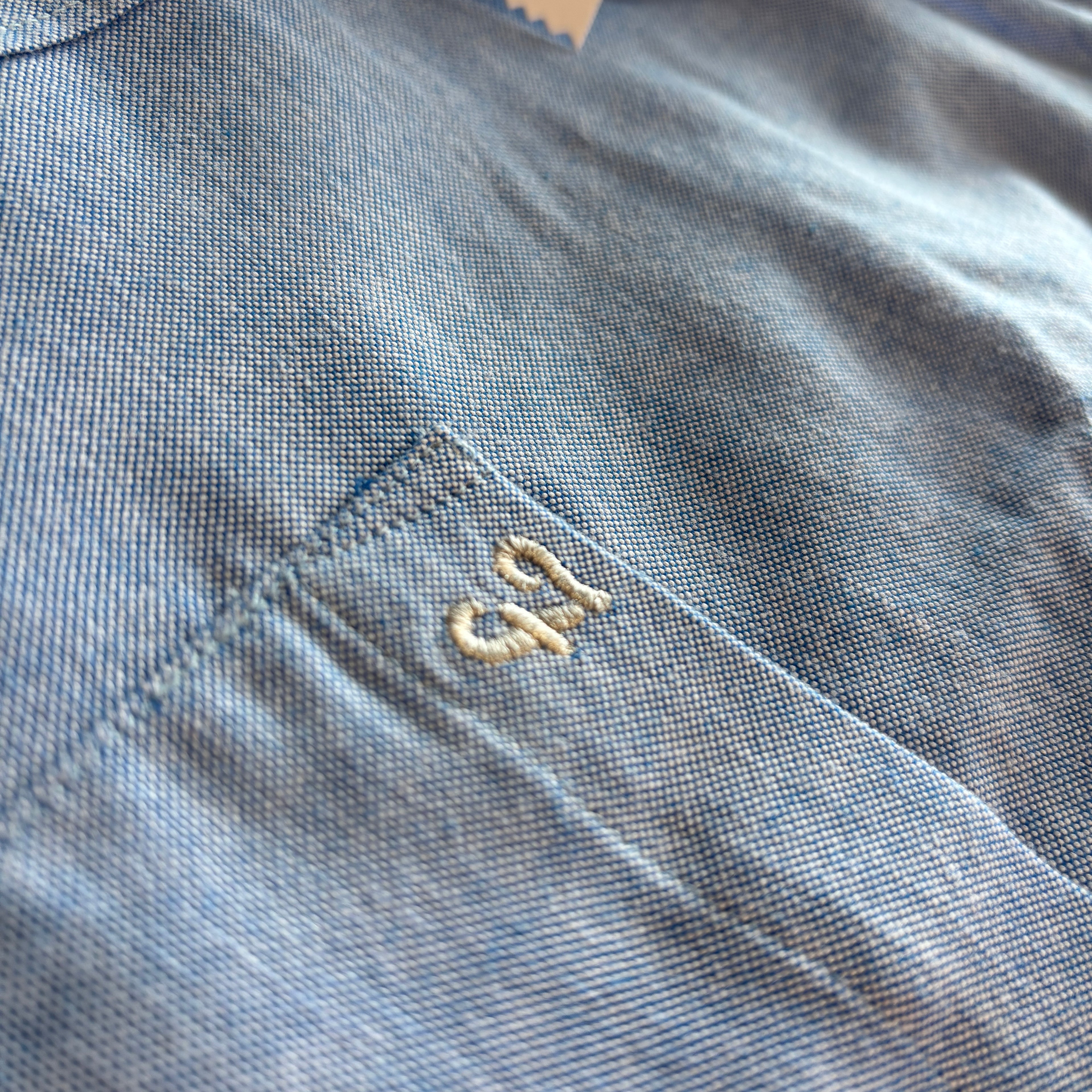 BUTTON DOWN OXFORD SHIRT CHAMBRAY