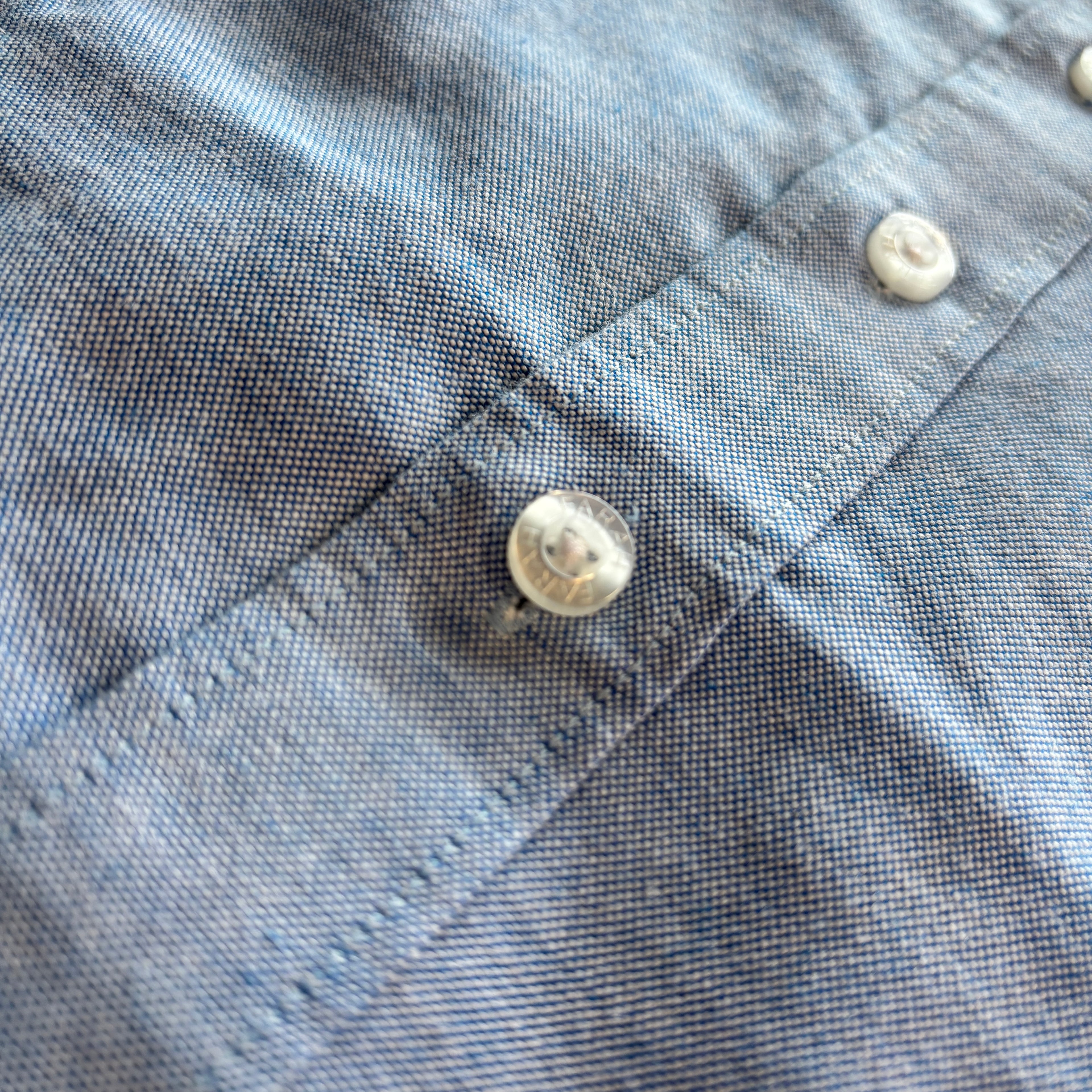 BUTTON DOWN OXFORD SHIRT CHAMBRAY