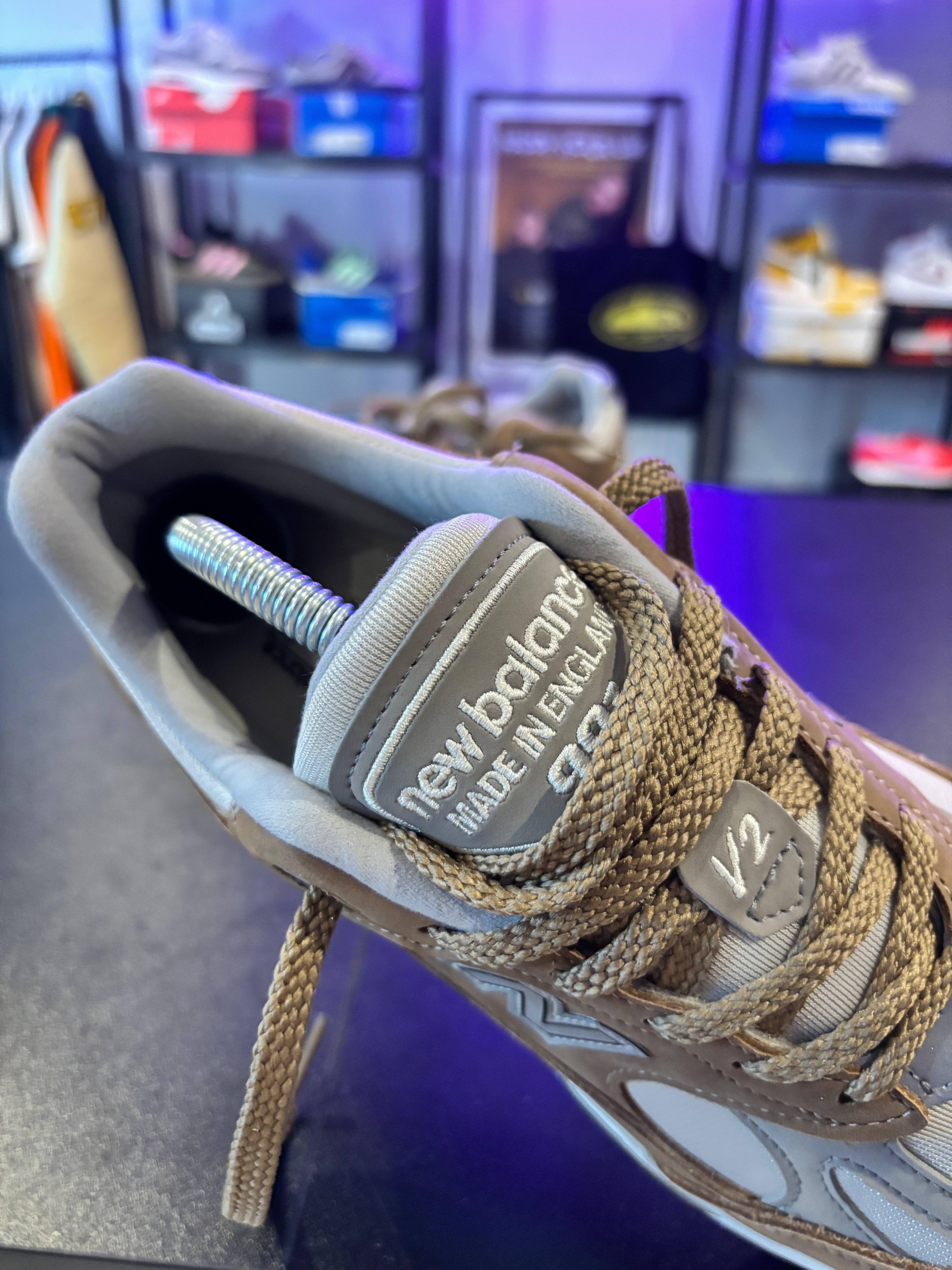 NB 991 V2 MADE IN ENGLAND BROWN