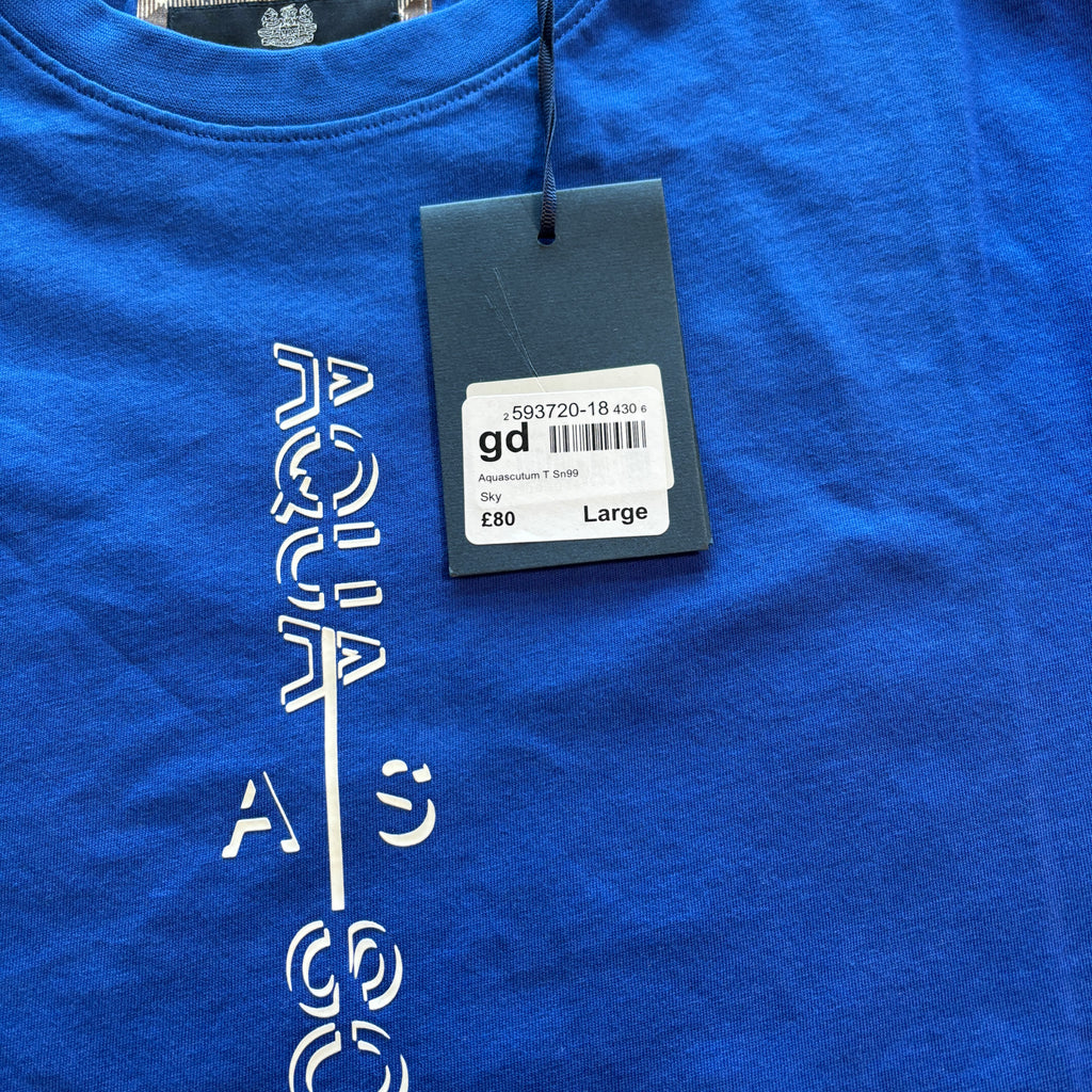 SCUTUM VERTICAL GRAPHIC TEE BLUE