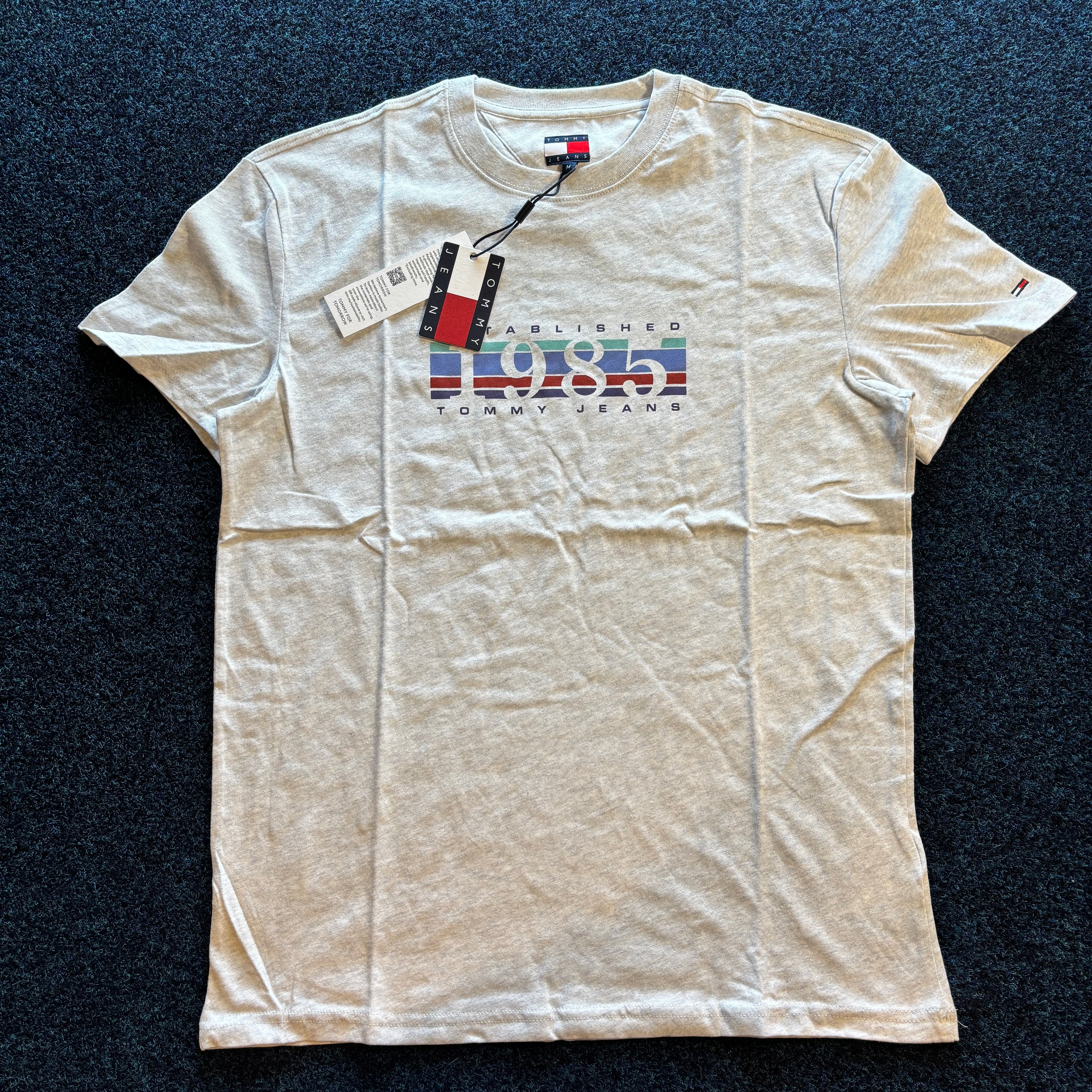 TOMMY 1985 GRAPHIC TEE GREY