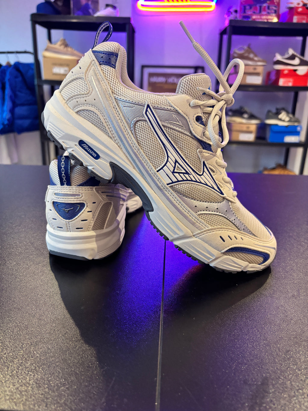 MIZUNO MXR WHITE BLUE