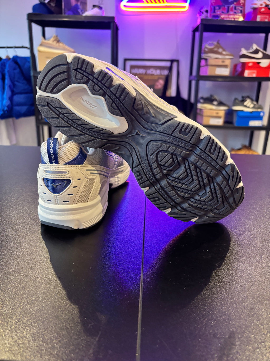 MIZUNO MXR WHITE BLUE