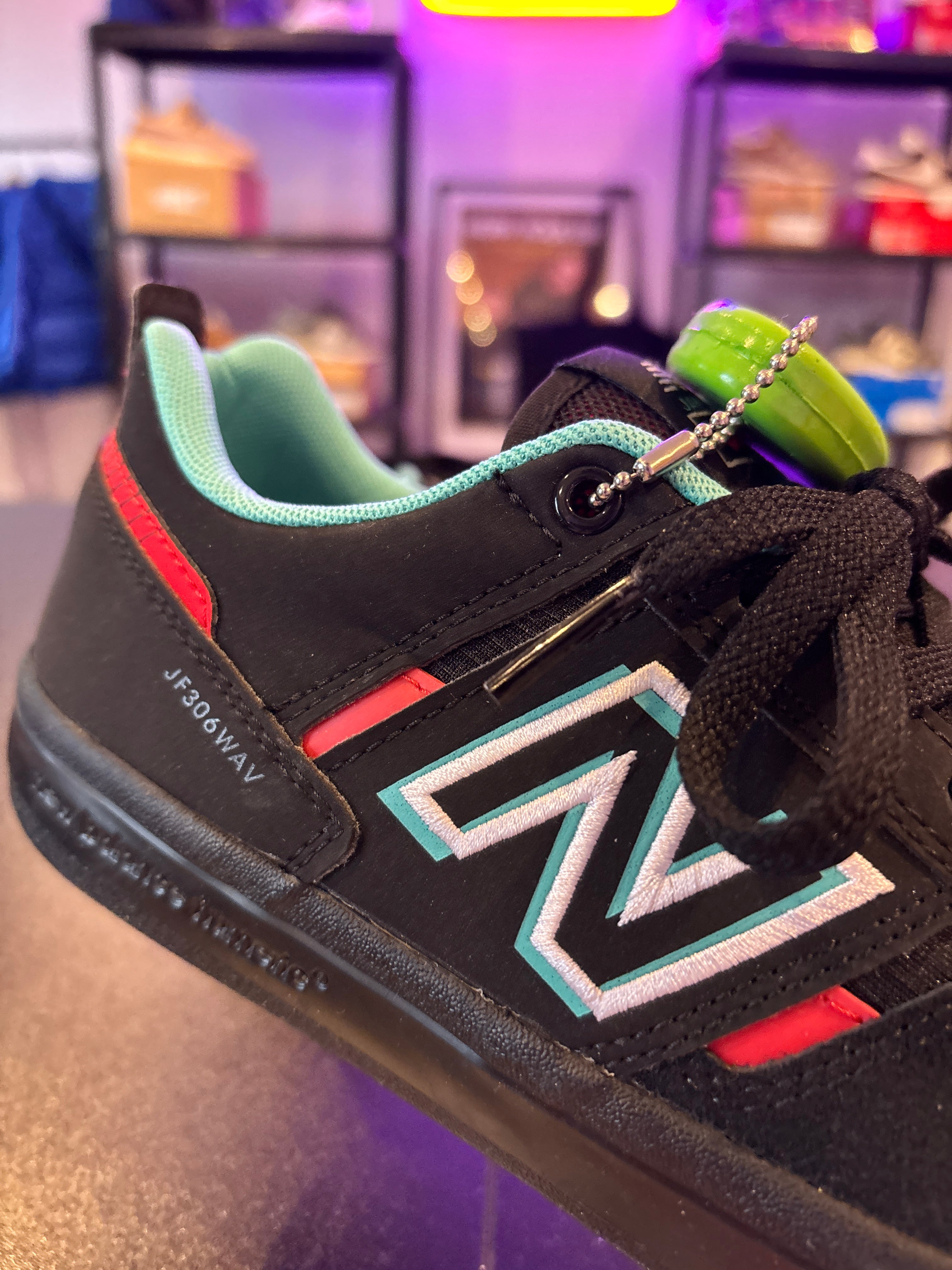 NB 306 JAMIE FOY BLACK