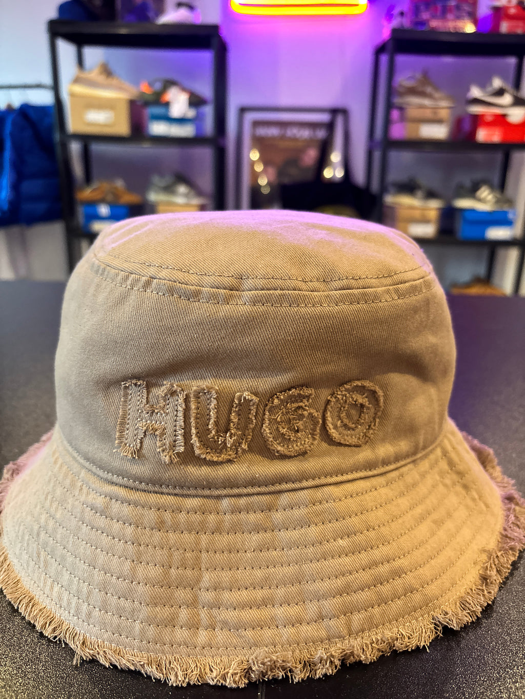 HUGO BUCKET HAT STONE