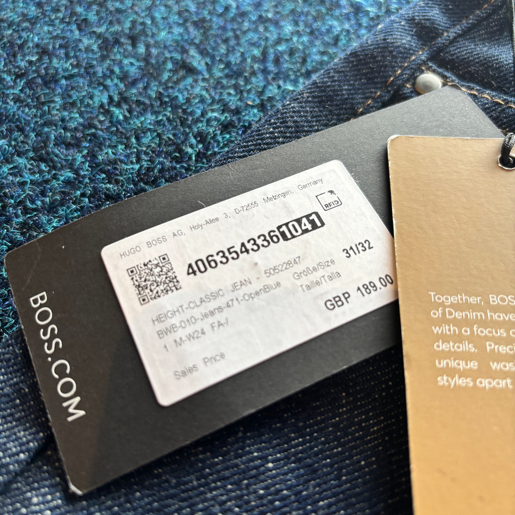 BOSS REGULAR FIT RAW JEANS