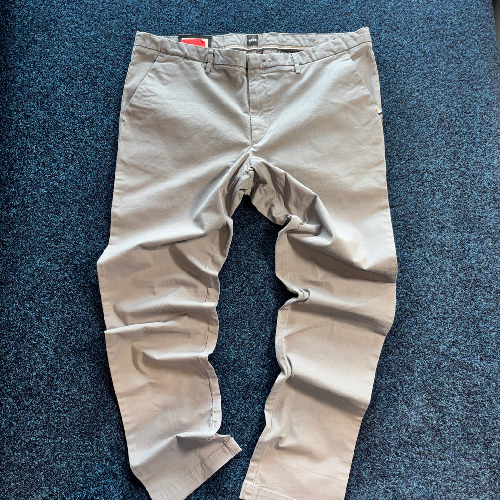 BOSS SLIM FIT CHINO GREY