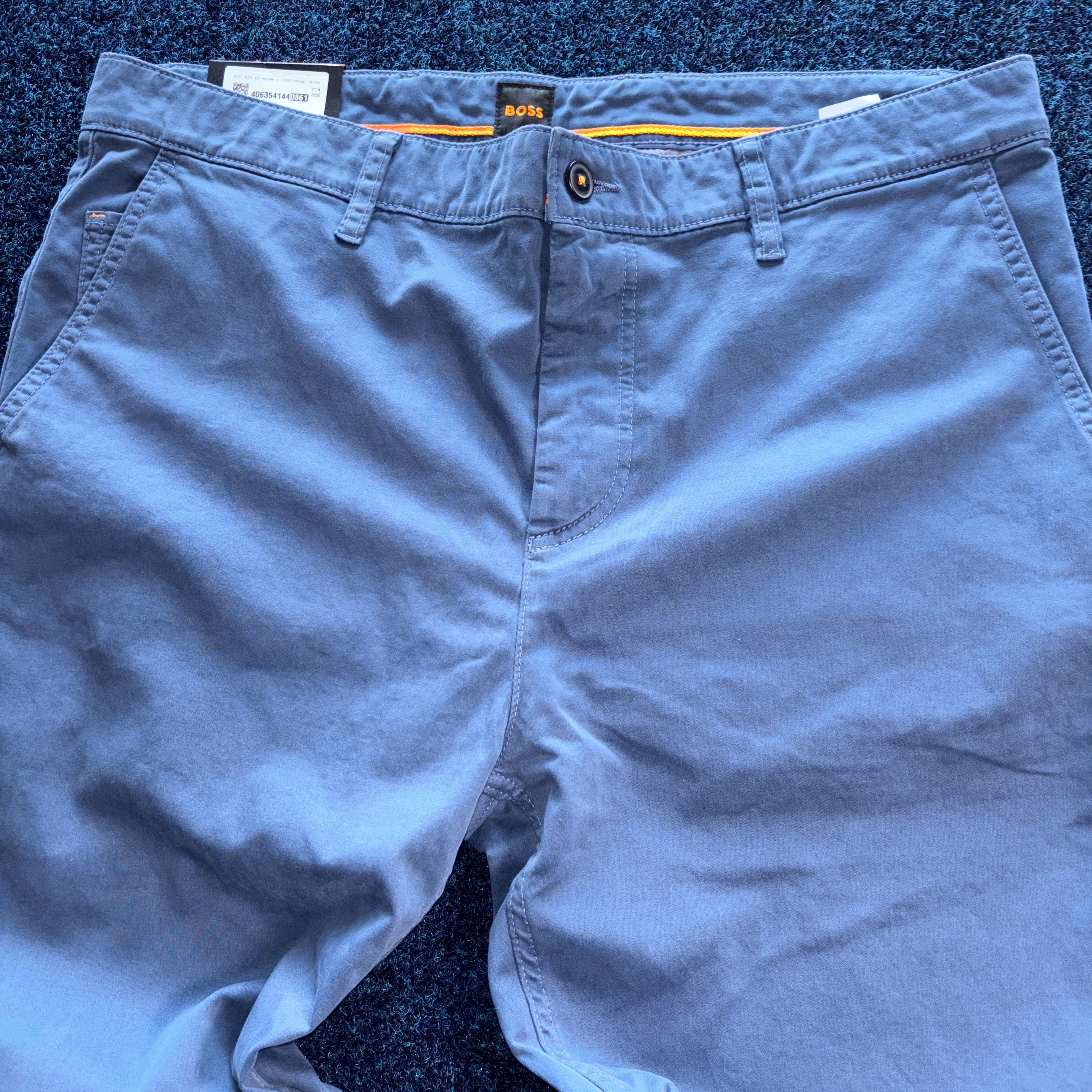 BOSS TAPERED FIT CHINO BLUE