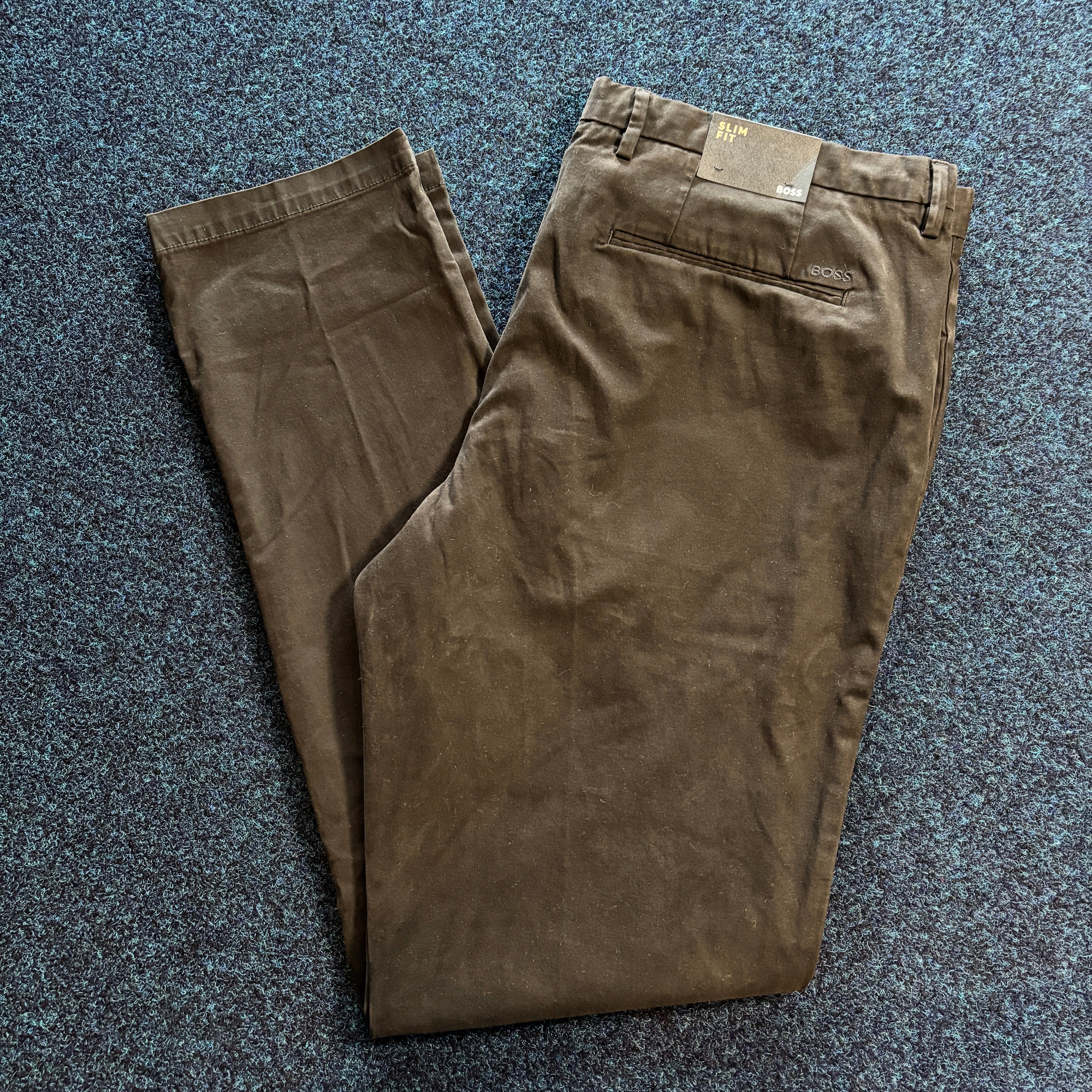 BOSS SLIM FIT CHINO BLACK