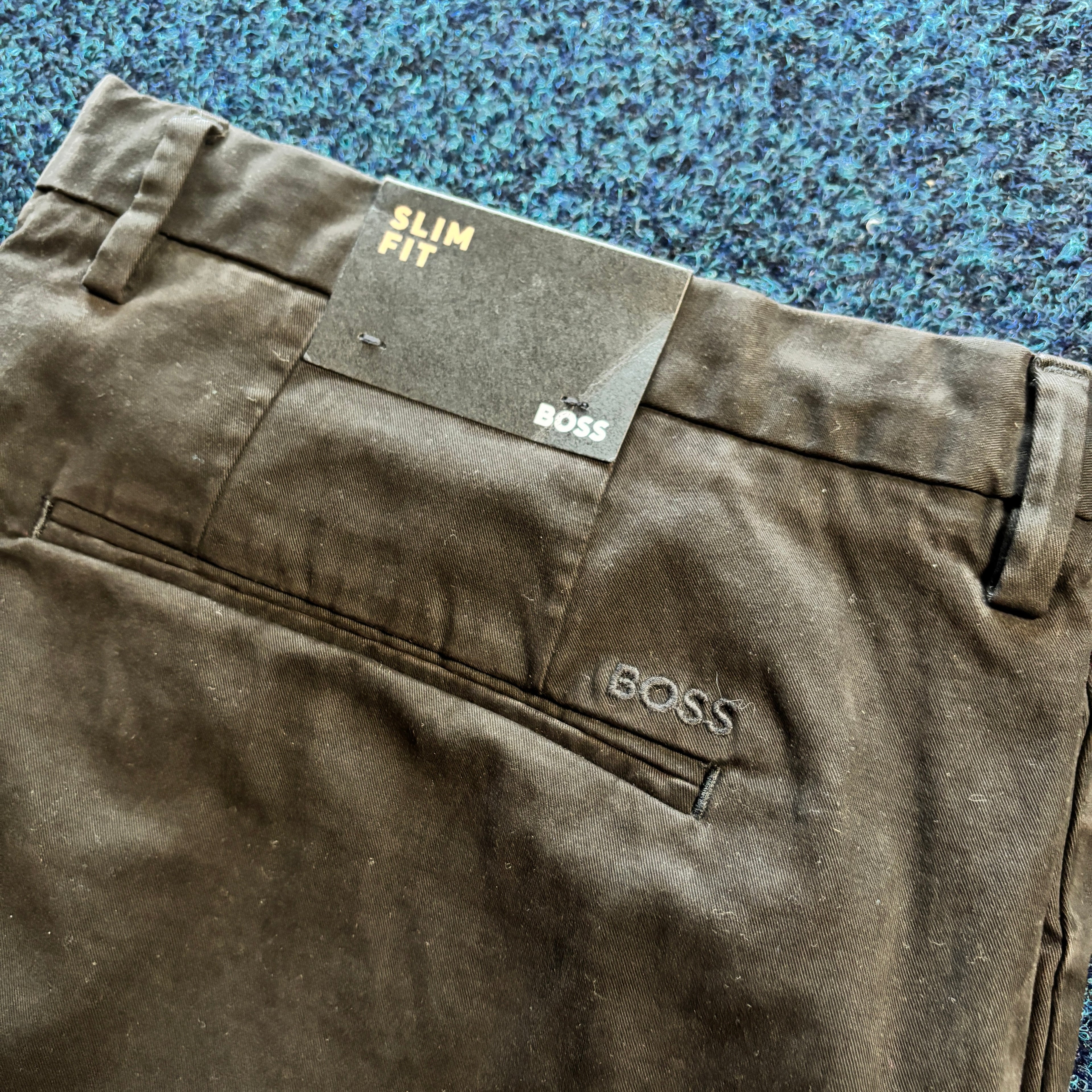 BOSS SLIM FIT CHINO BLACK