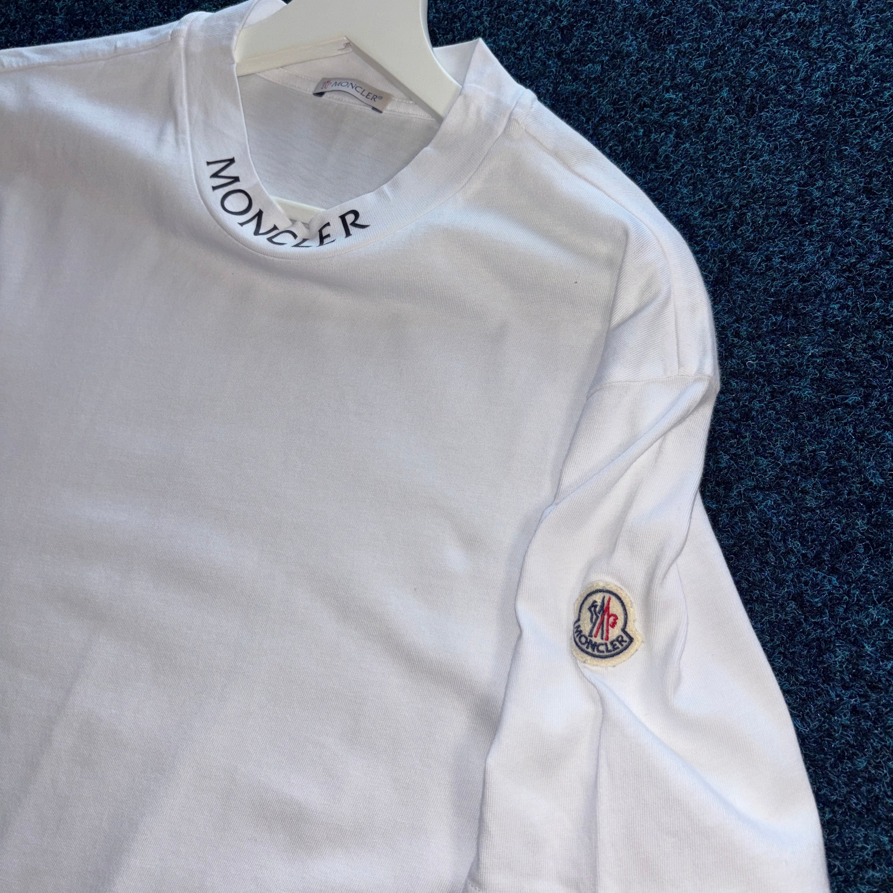 MONC SPELLOUT T SHIRT WHITE