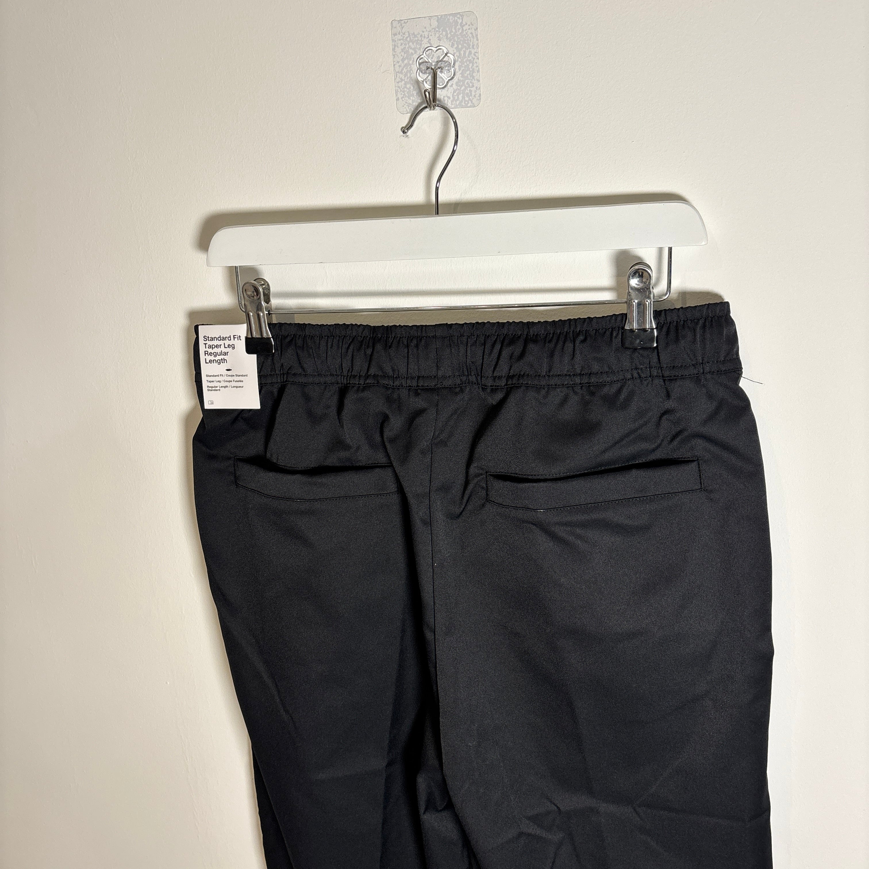 NIKE CASUAL BOTTOMS BLACK