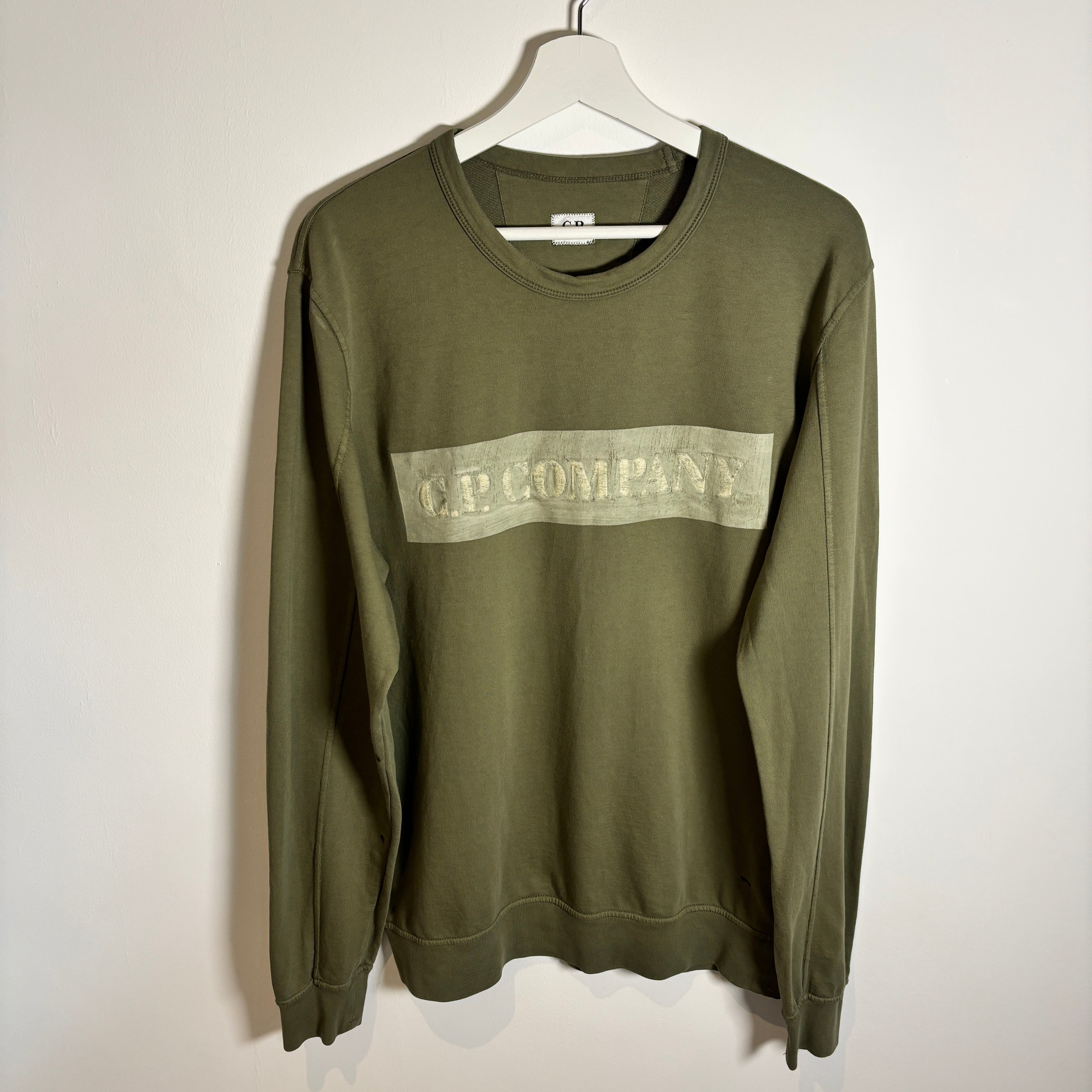 CP SWEATSHIRT SPELLOUT KHAKI